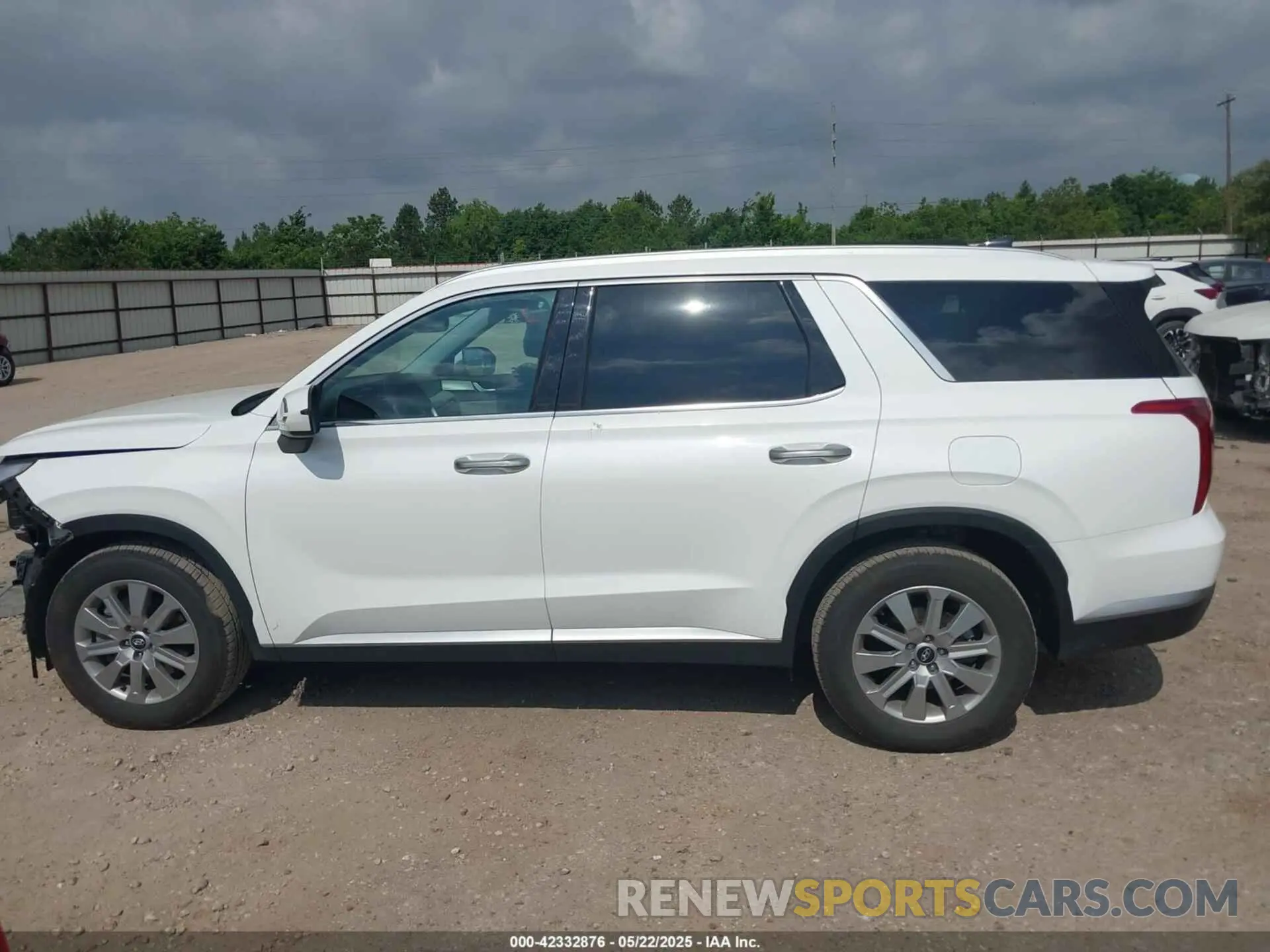 14 Photograph of a damaged car KM8R24GE4SU831034 HYUNDAI PALISADE 2025