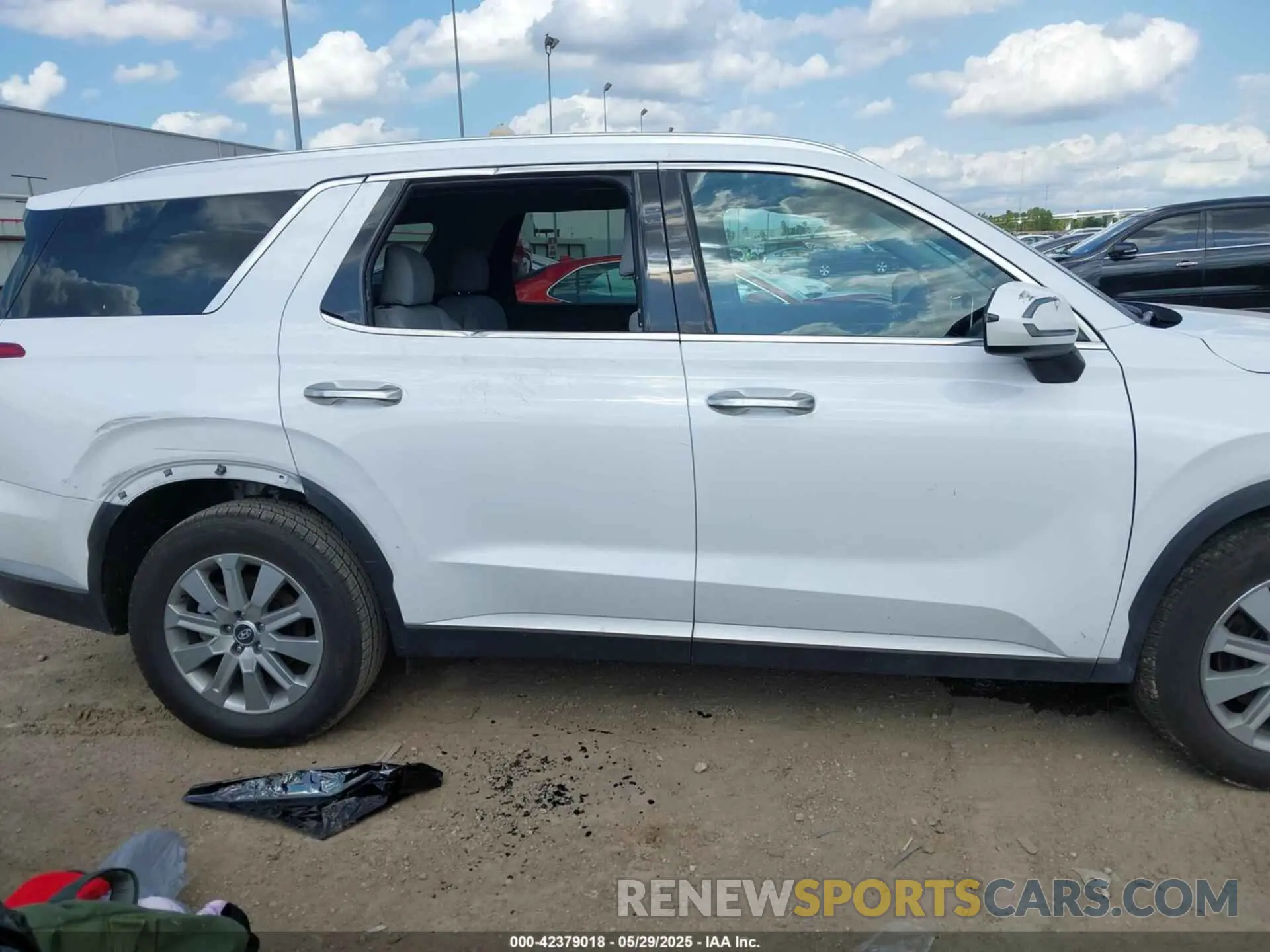 12 Photograph of a damaged car KM8R24GE6SU904677 HYUNDAI PALISADE 2025