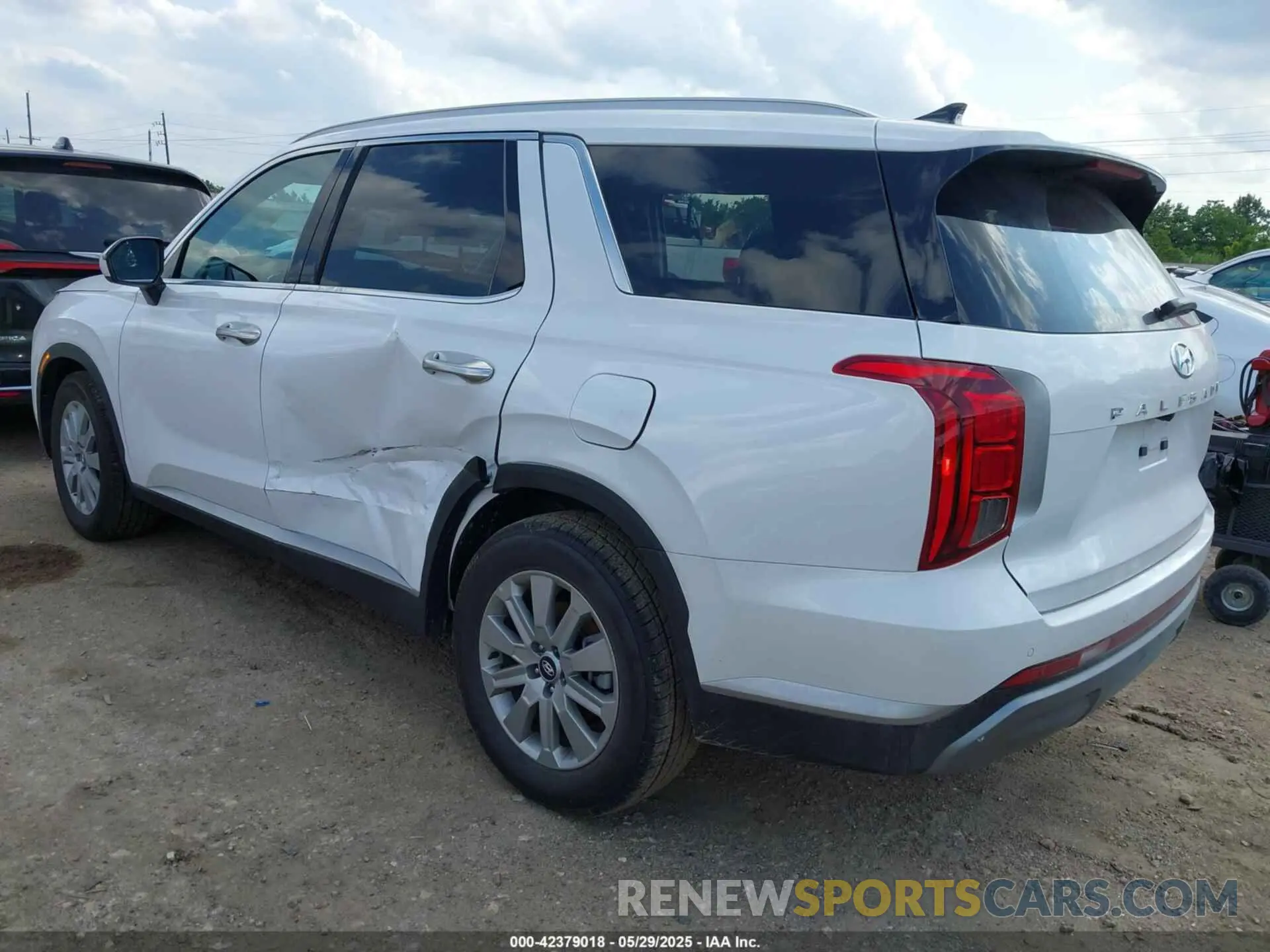 3 Photograph of a damaged car KM8R24GE6SU904677 HYUNDAI PALISADE 2025