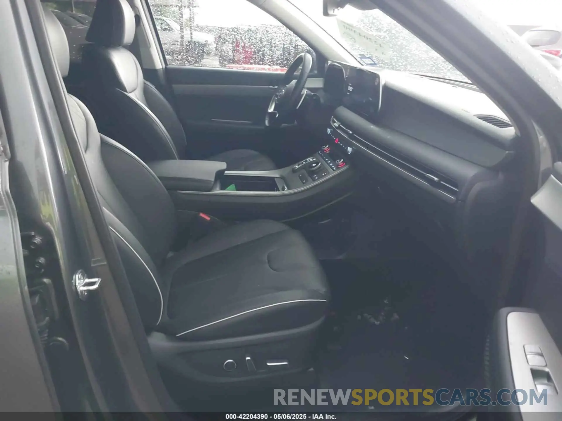 5 Photograph of a damaged car KM8R24GE9SU833264 HYUNDAI PALISADE 2025