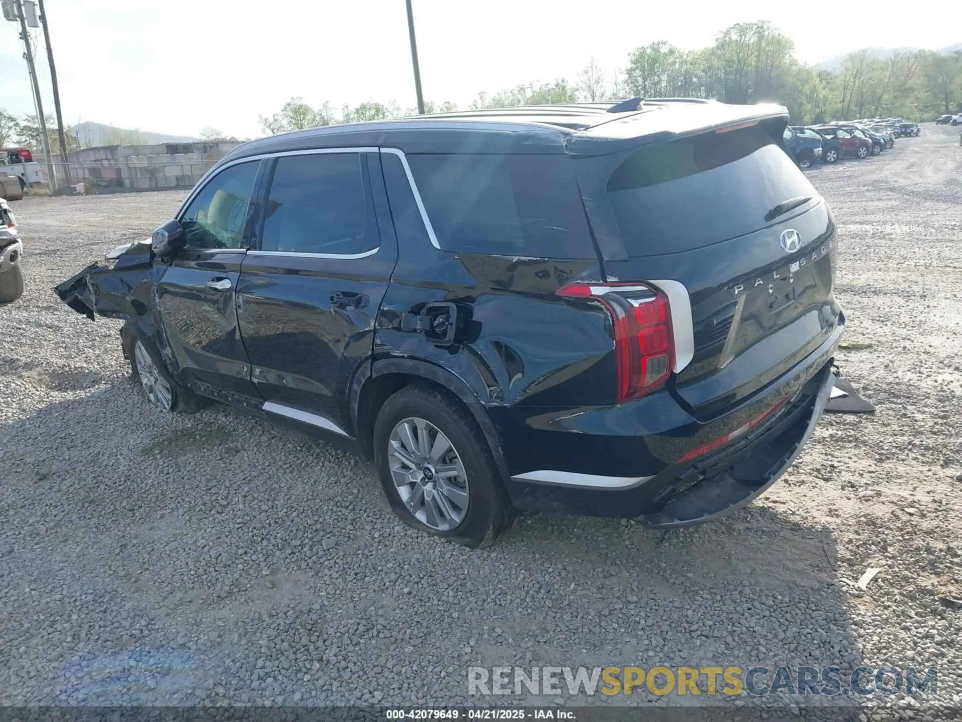 3 Photograph of a damaged car KM8R24GE9SU861372 HYUNDAI PALISADE 2025