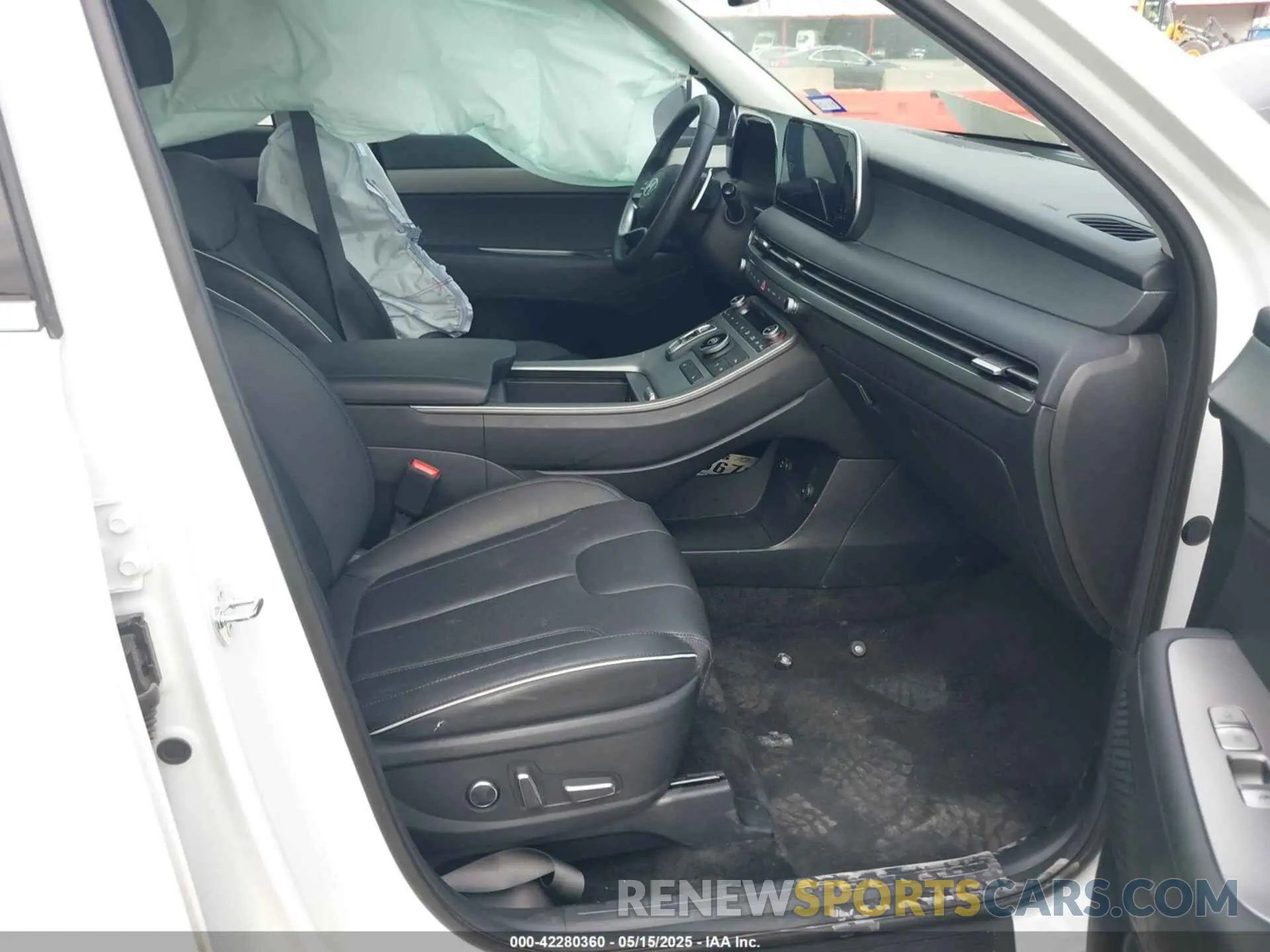 5 Photograph of a damaged car KM8R24GE9SU876048 HYUNDAI PALISADE 2025