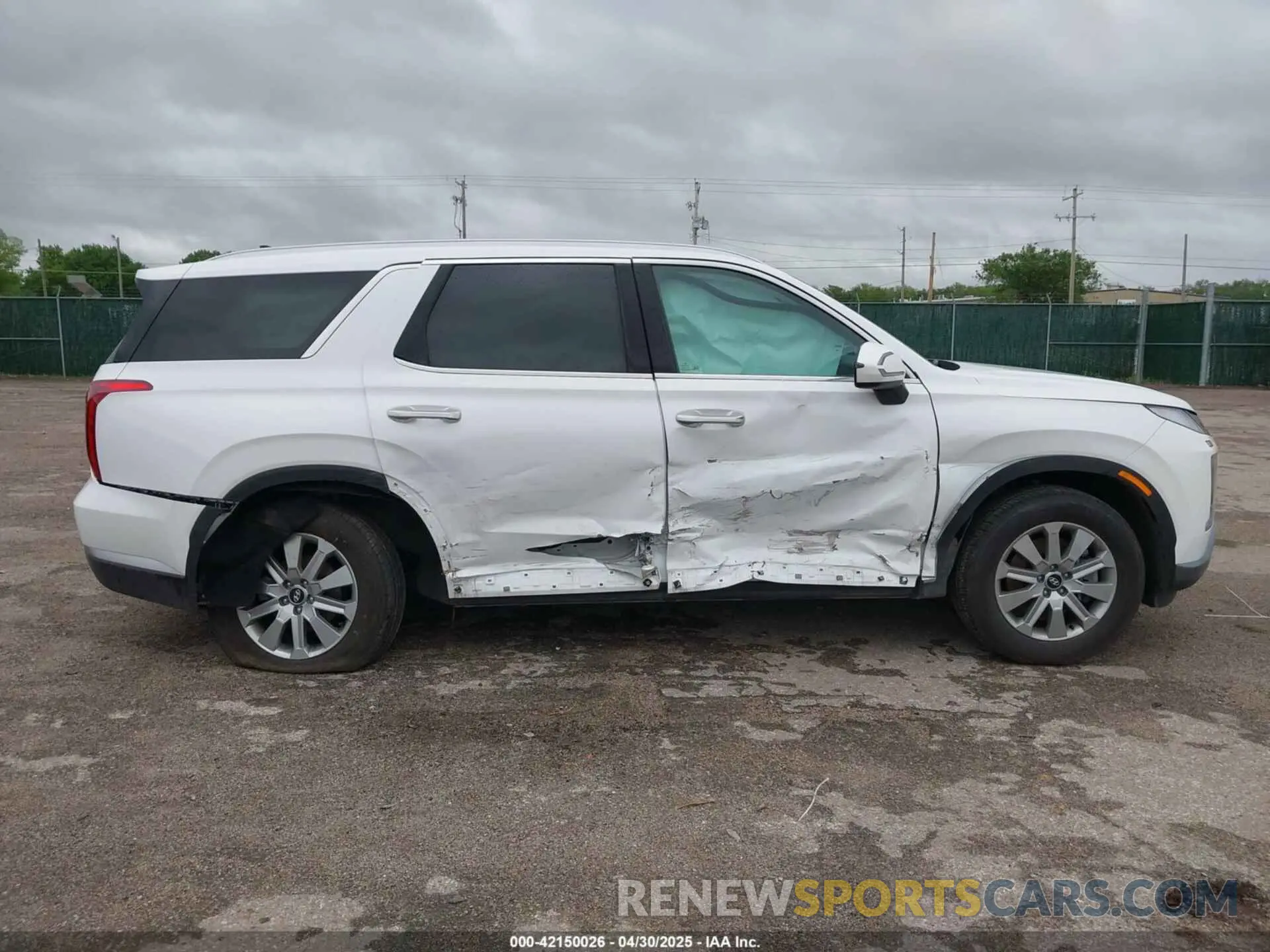13 Photograph of a damaged car KM8R2DGE5SU864690 HYUNDAI PALISADE 2025