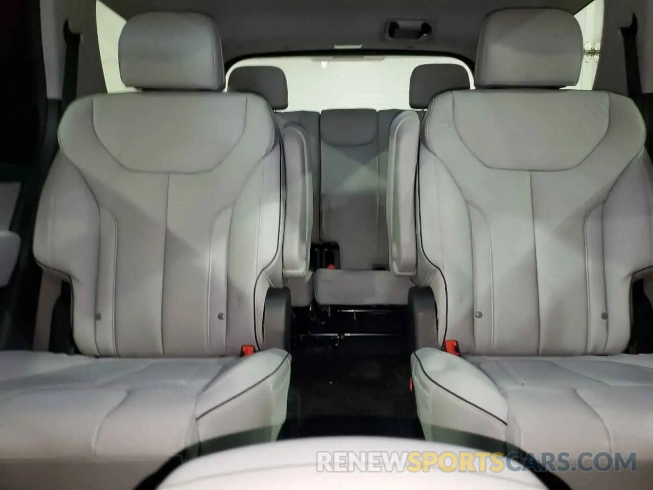 10 Photograph of a damaged car KM8R2DGE6SU844383 HYUNDAI PALISADE 2025