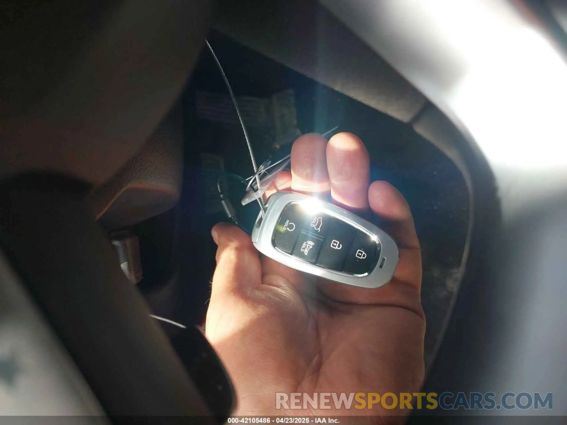 11 Photograph of a damaged car KM8R2DGE6SU877500 HYUNDAI PALISADE 2025