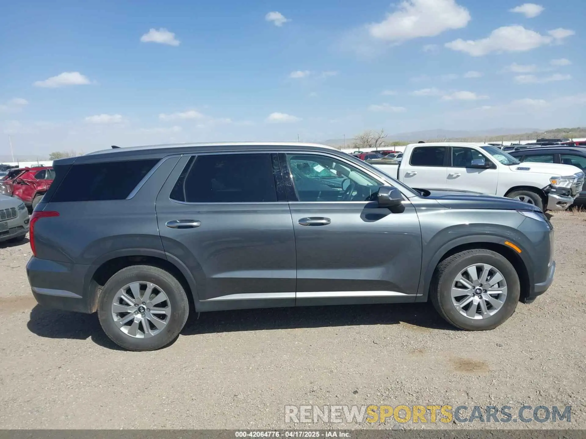 13 Photograph of a damaged car KM8R2DGE7SU865971 HYUNDAI PALISADE 2025