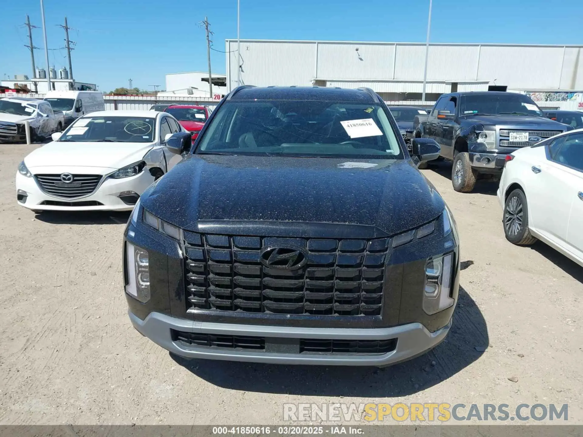 12 Photograph of a damaged car KM8R2DGE8SU833210 HYUNDAI PALISADE 2025