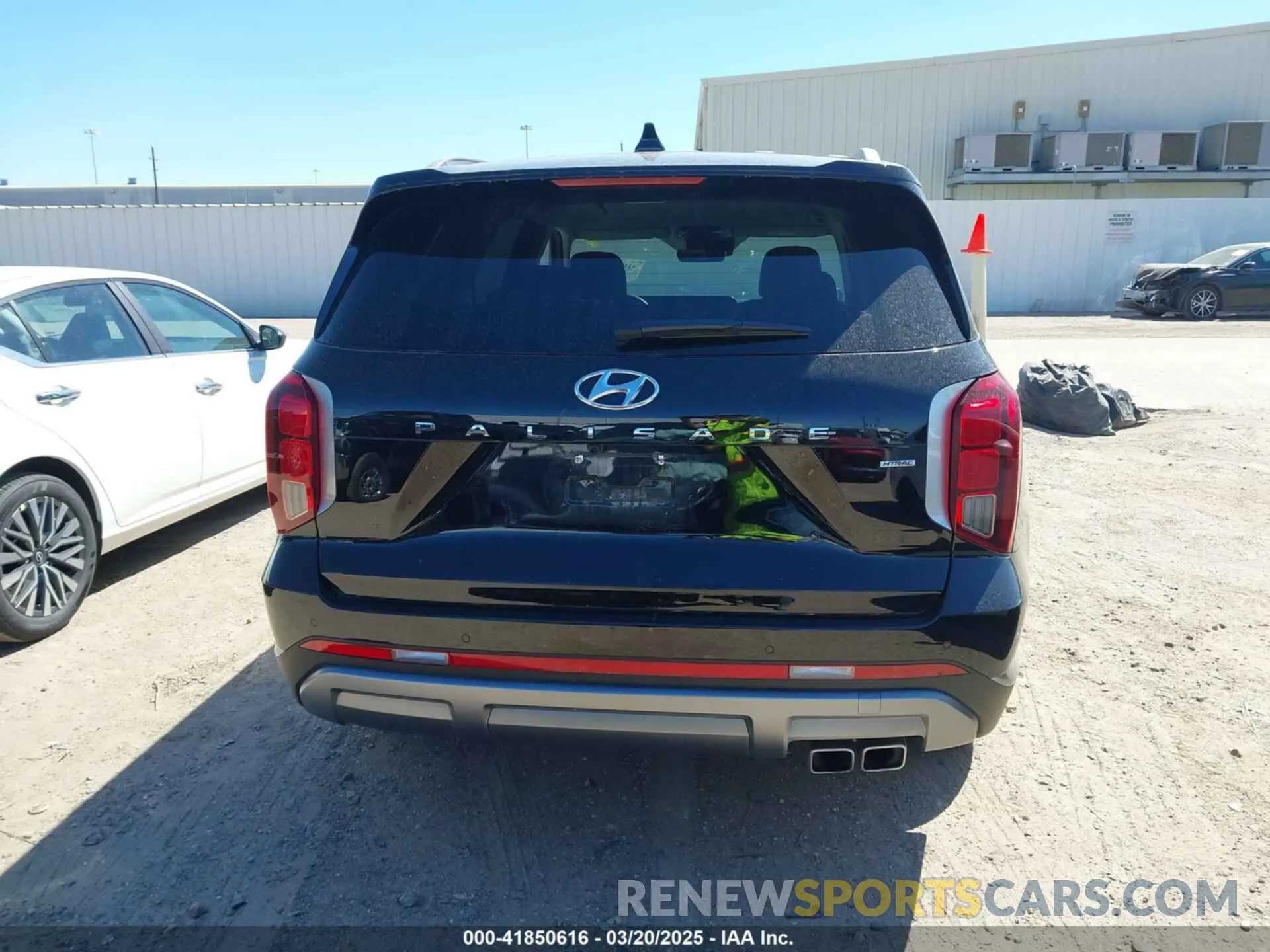 16 Photograph of a damaged car KM8R2DGE8SU833210 HYUNDAI PALISADE 2025