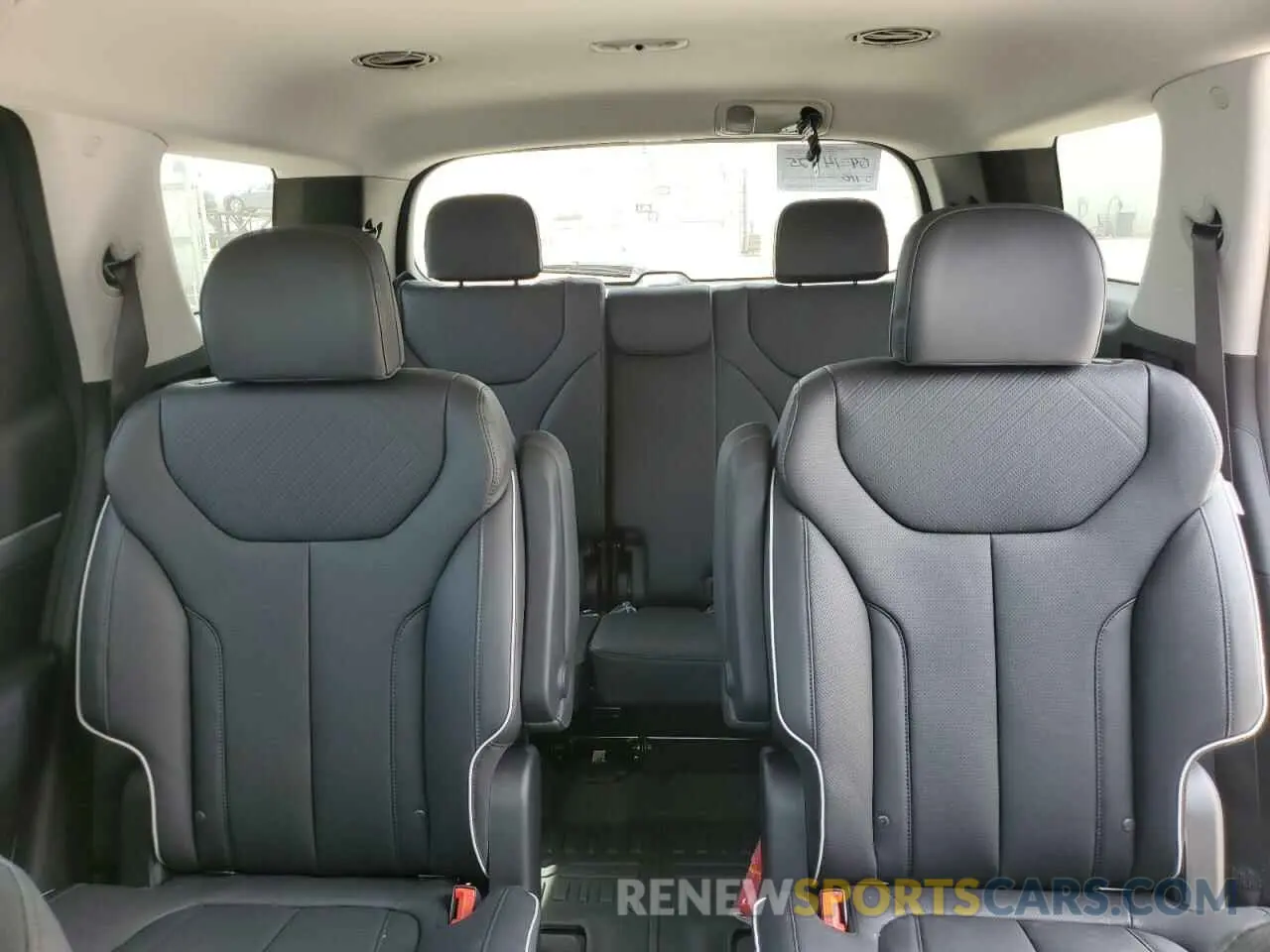 10 Photograph of a damaged car KM8R2DGE8SU874789 HYUNDAI PALISADE 2025