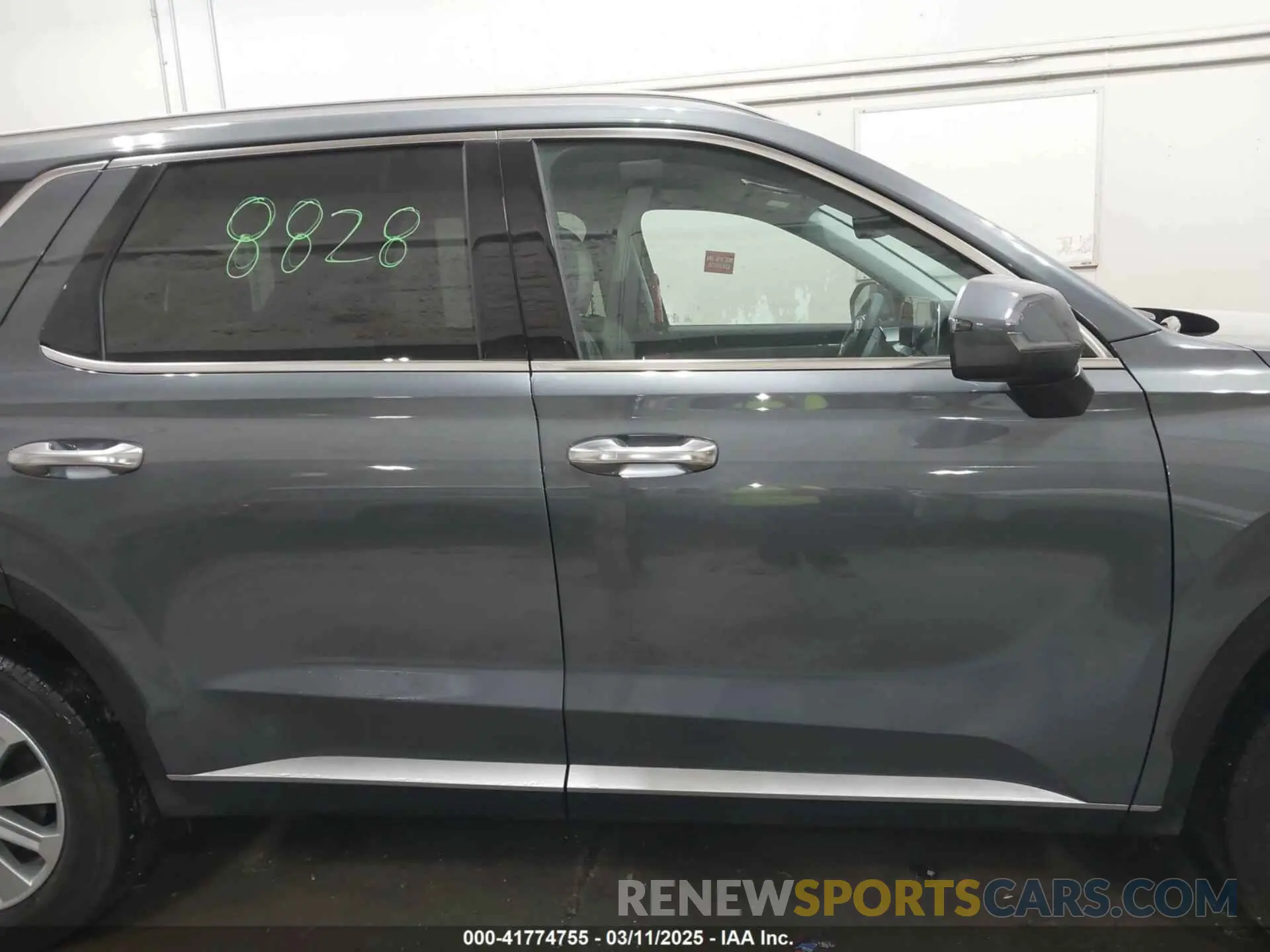 14 Photograph of a damaged car KM8R2DGEXSU879170 HYUNDAI PALISADE 2025