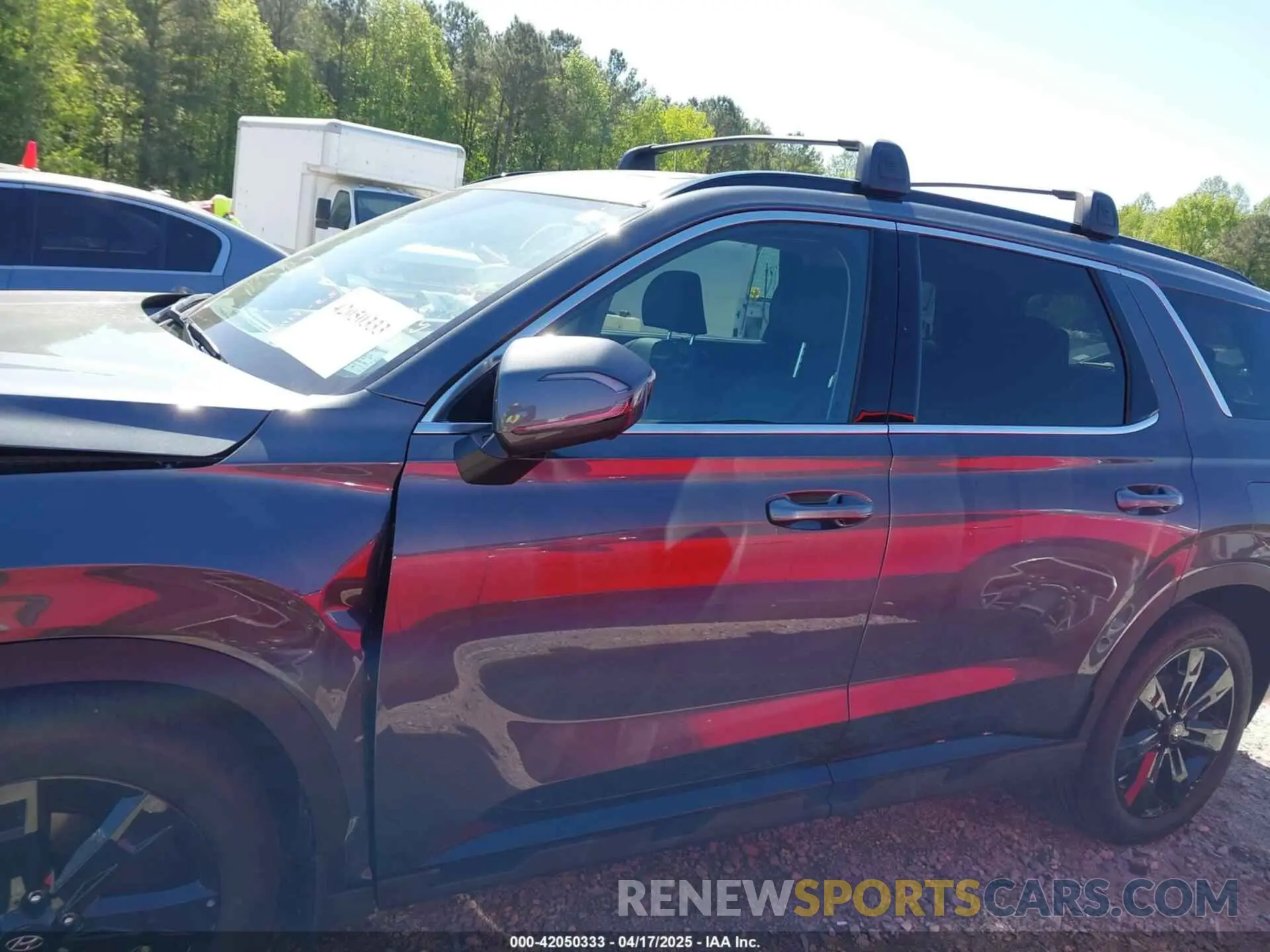15 Photograph of a damaged car KM8R34GE3SU898043 HYUNDAI PALISADE 2025
