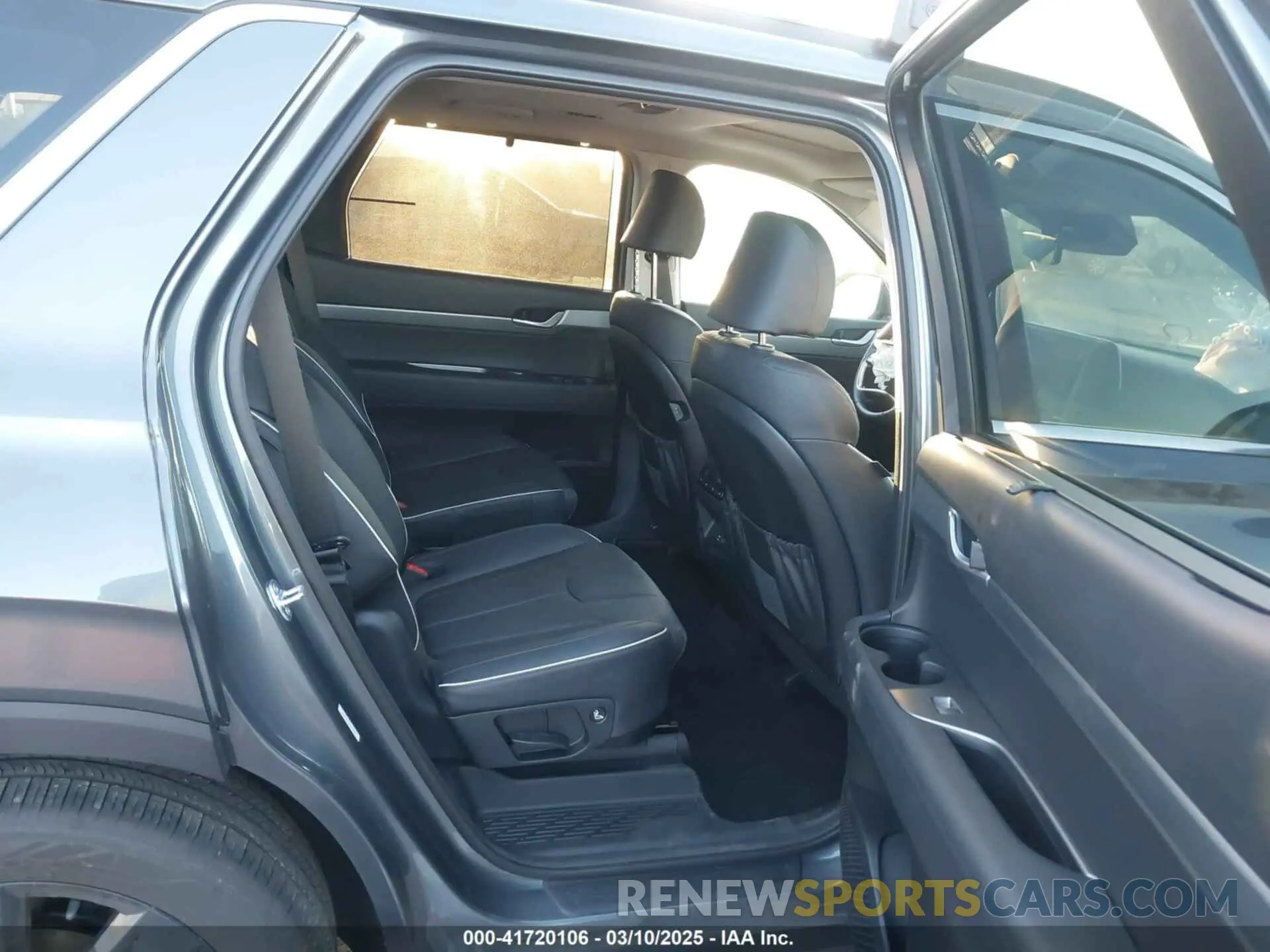 8 Photograph of a damaged car KM8R34GE7SU850187 HYUNDAI PALISADE 2025