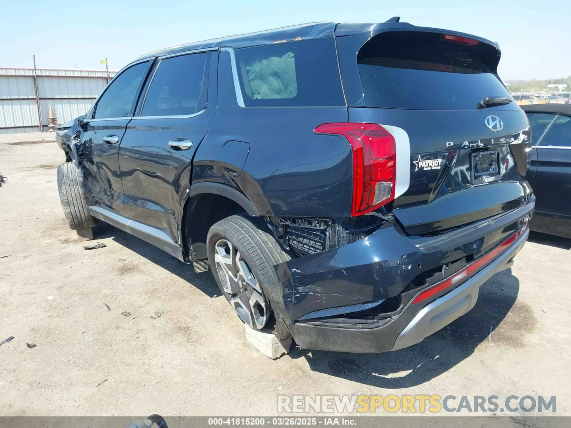 3 Photograph of a damaged car KM8R44GE0SU828433 HYUNDAI PALISADE 2025