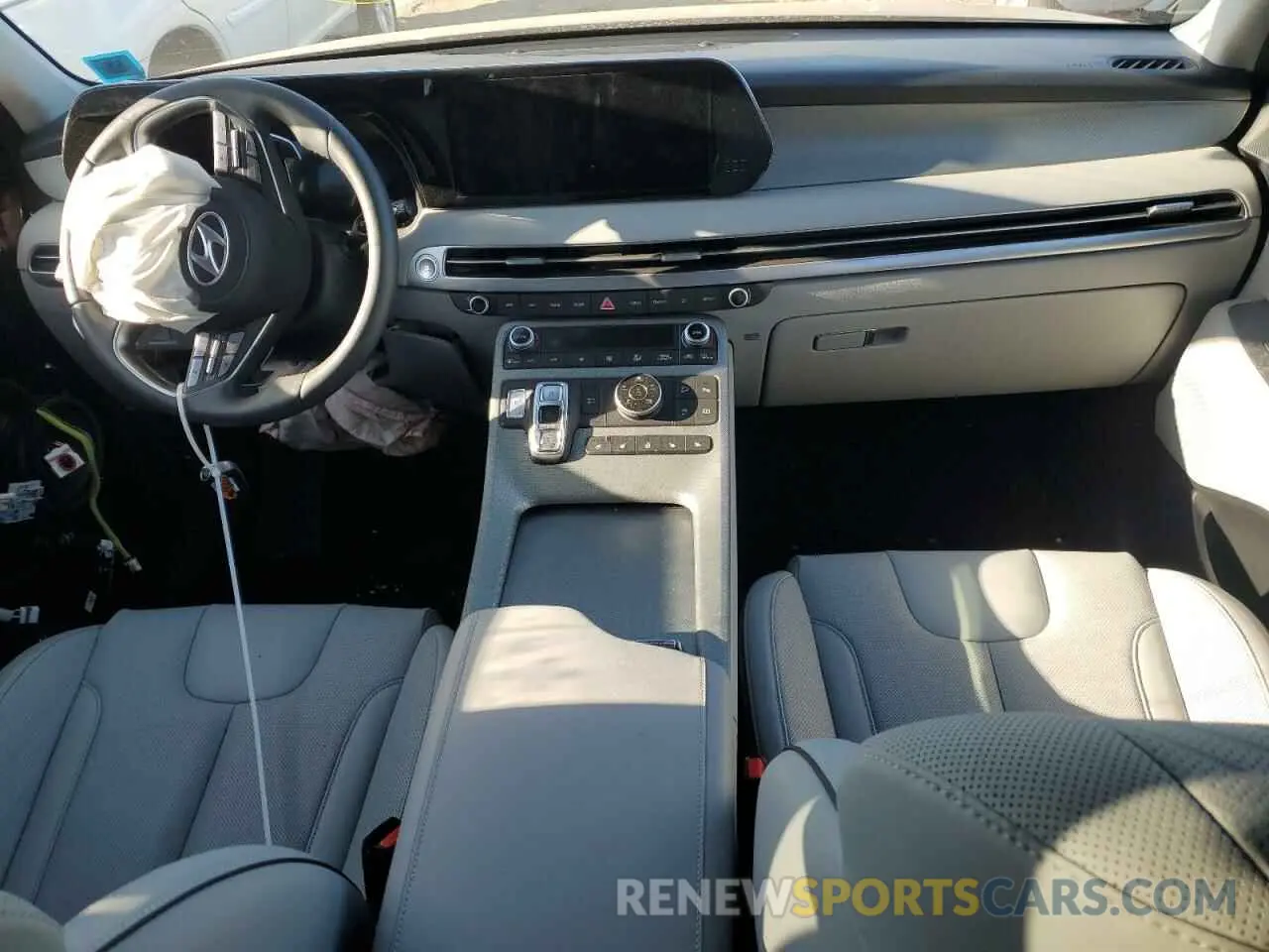 8 Photograph of a damaged car KM8R4DGE1SU823662 HYUNDAI PALISADE 2025