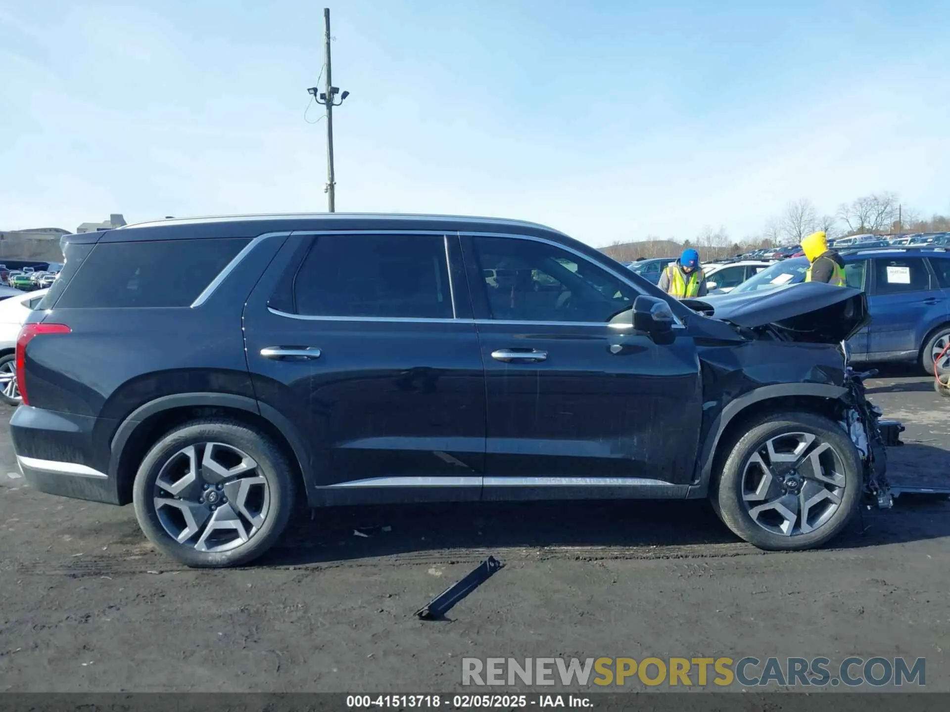 13 Photograph of a damaged car KM8R4DGE1SU843006 HYUNDAI PALISADE 2025