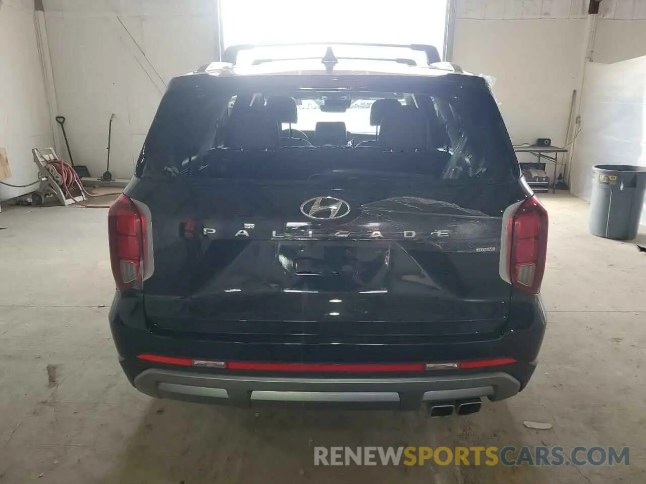 6 Photograph of a damaged car KM8R4DGE2SU857299 HYUNDAI PALISADE 2025