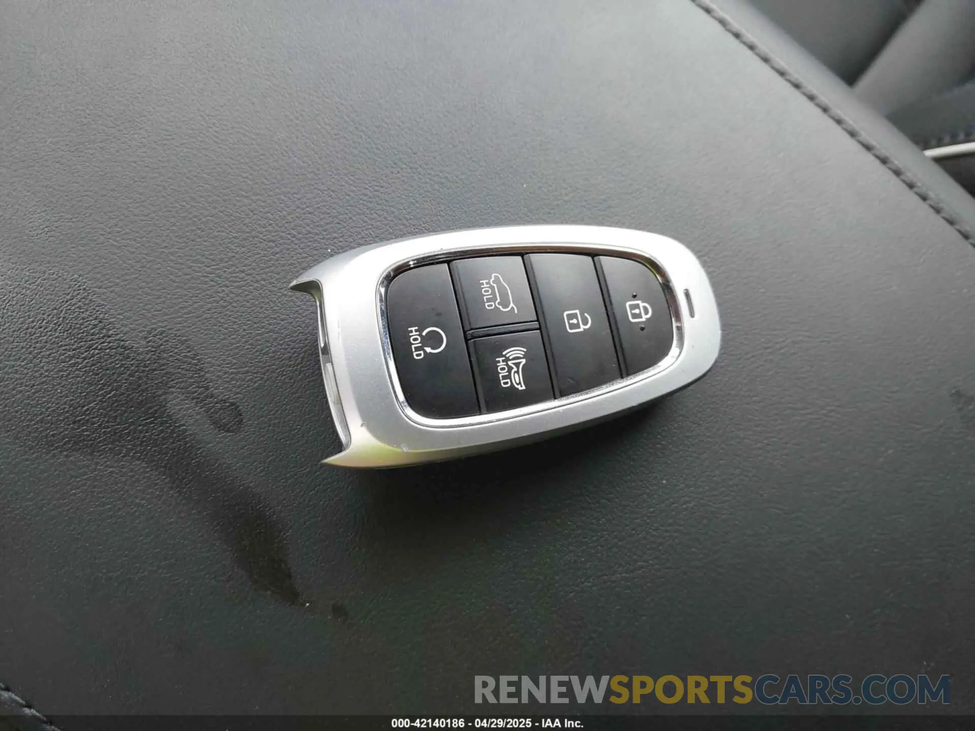 11 Photograph of a damaged car KM8R54GE5SU821958 HYUNDAI PALISADE 2025