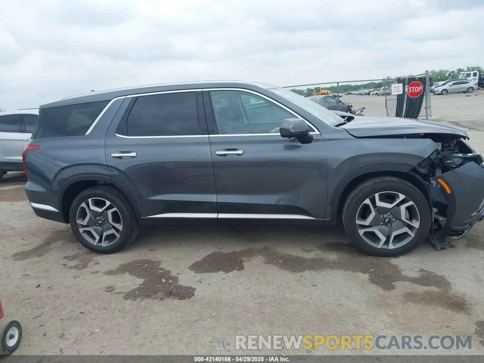 13 Photograph of a damaged car KM8R54GE5SU821958 HYUNDAI PALISADE 2025