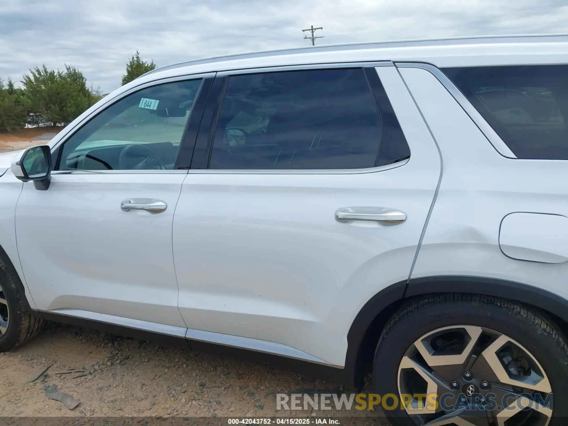 13 Photograph of a damaged car KM8R54GEXSU843518 HYUNDAI PALISADE 2025