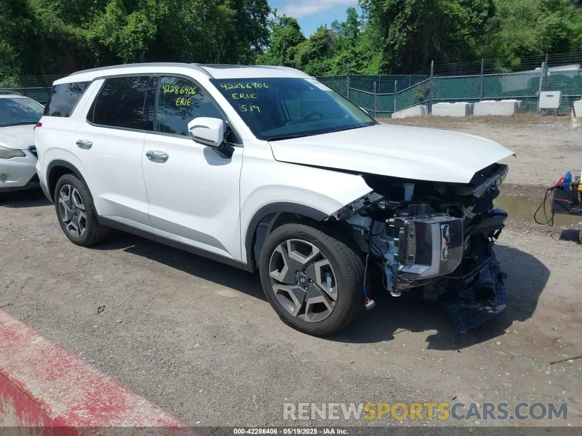 1 Photograph of a damaged car KM8R5DGE4SU811132 HYUNDAI PALISADE 2025