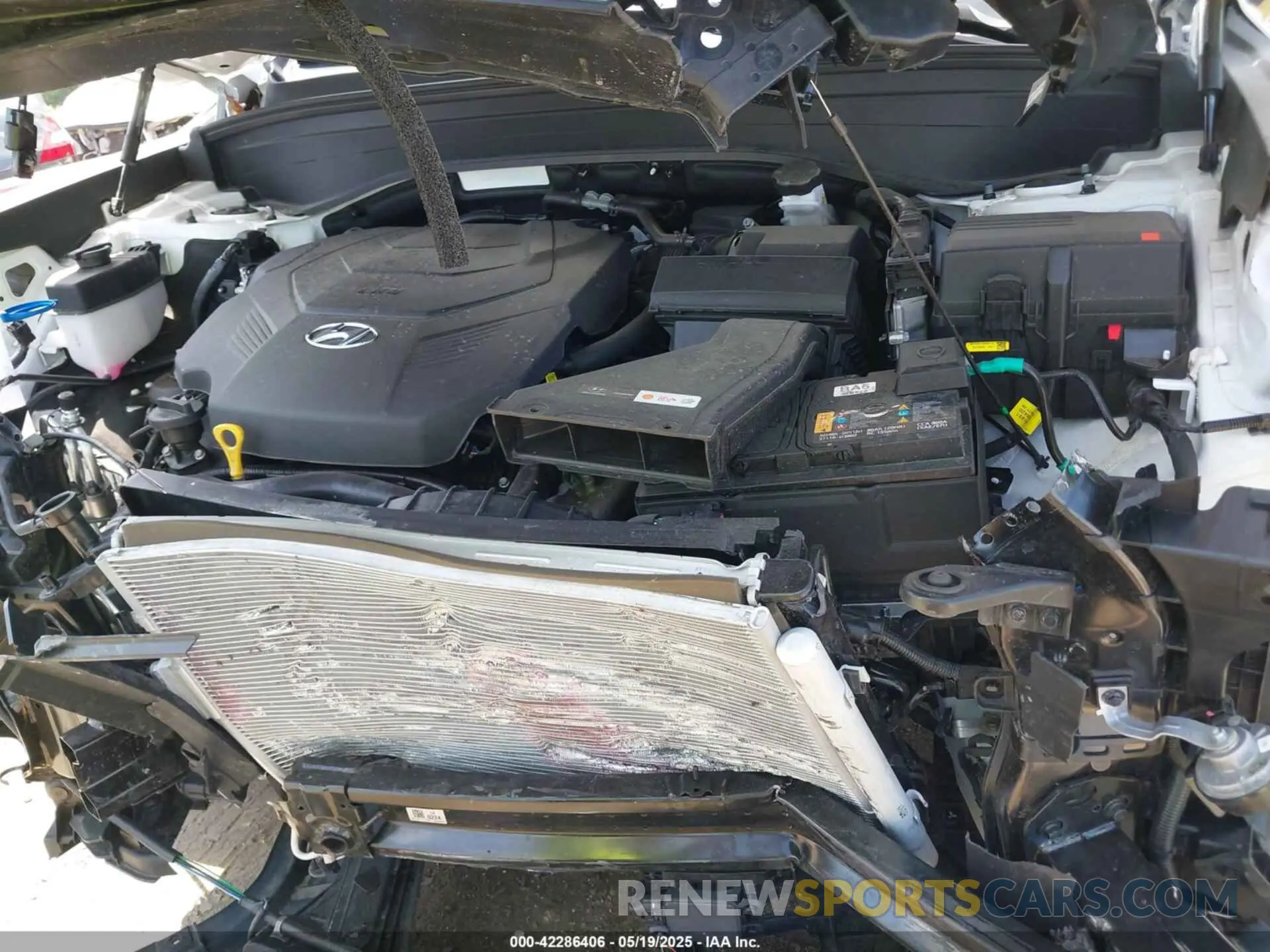 10 Photograph of a damaged car KM8R5DGE4SU811132 HYUNDAI PALISADE 2025