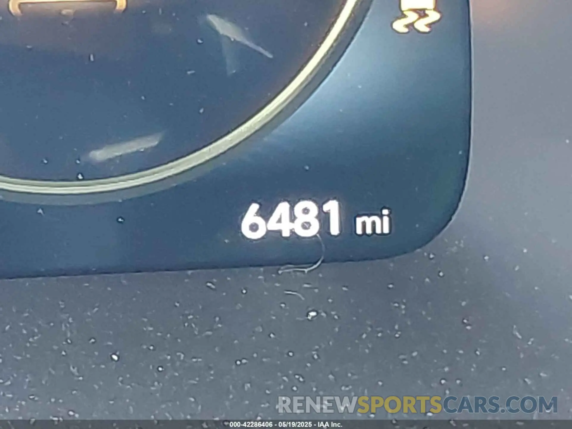 16 Photograph of a damaged car KM8R5DGE4SU811132 HYUNDAI PALISADE 2025
