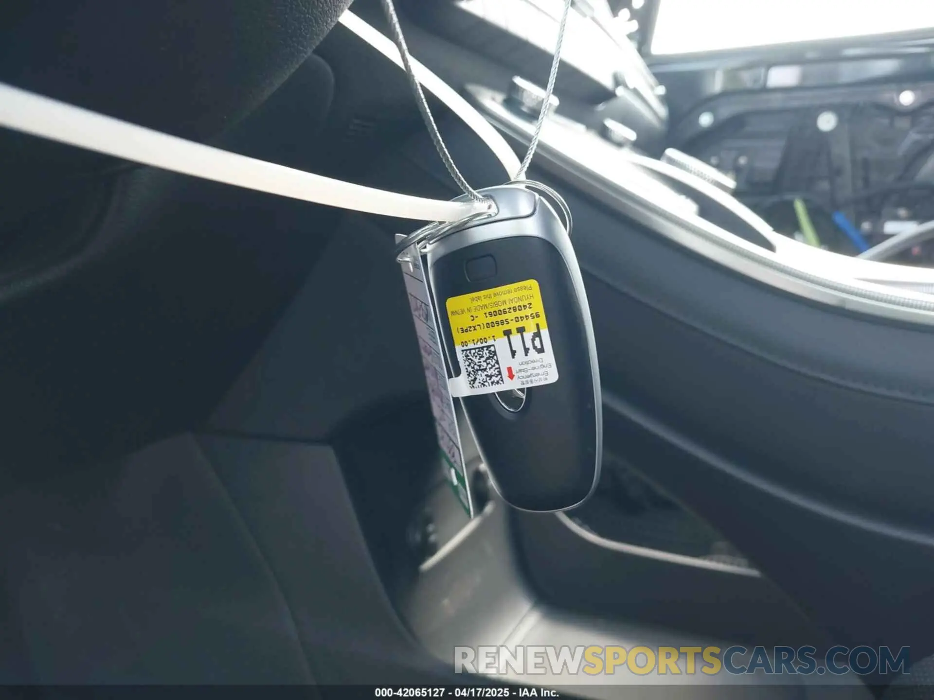 11 Photograph of a damaged car KM8R74GE6SU856907 HYUNDAI PALISADE 2025