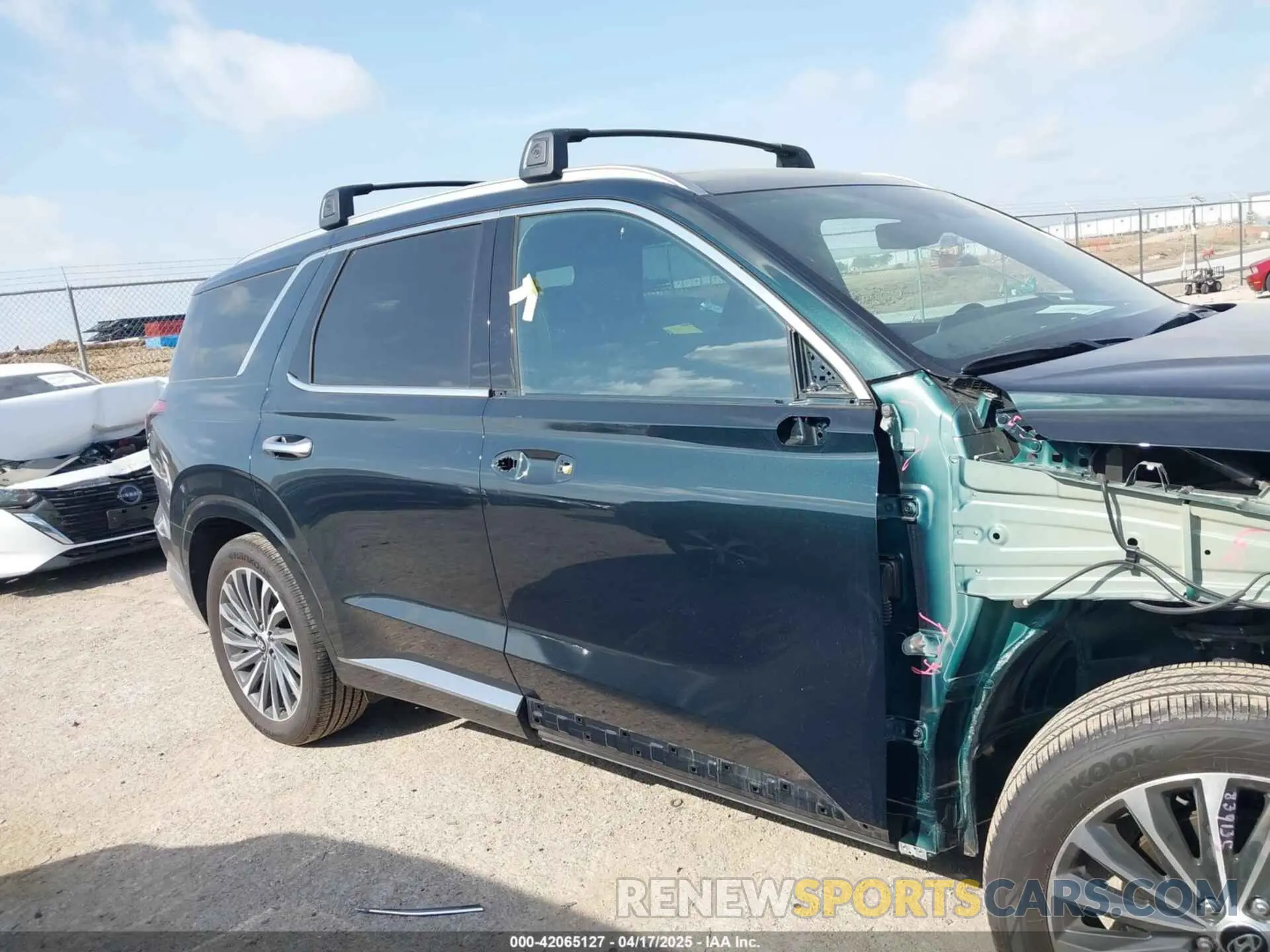 13 Photograph of a damaged car KM8R74GE6SU856907 HYUNDAI PALISADE 2025