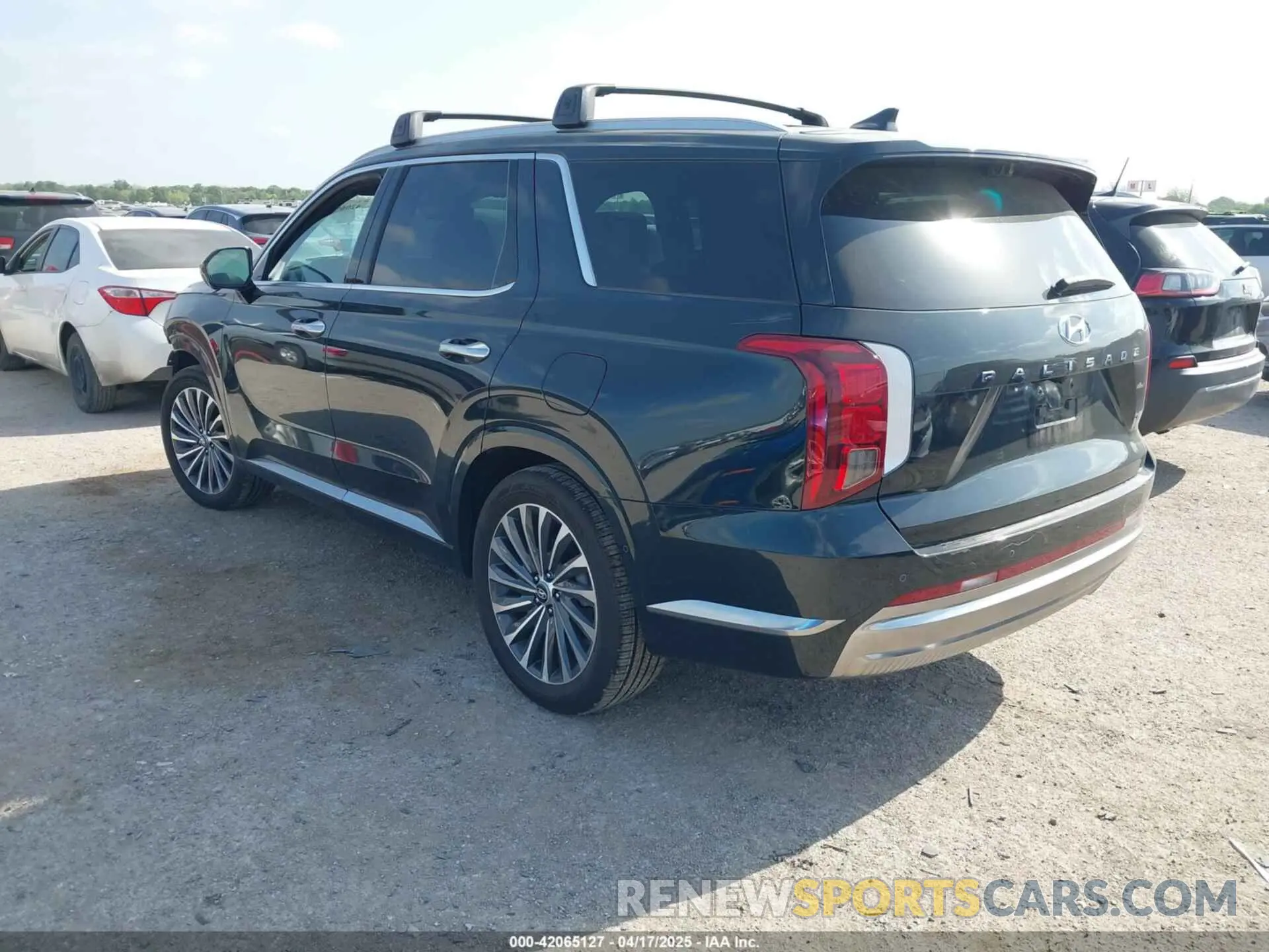 3 Photograph of a damaged car KM8R74GE6SU856907 HYUNDAI PALISADE 2025
