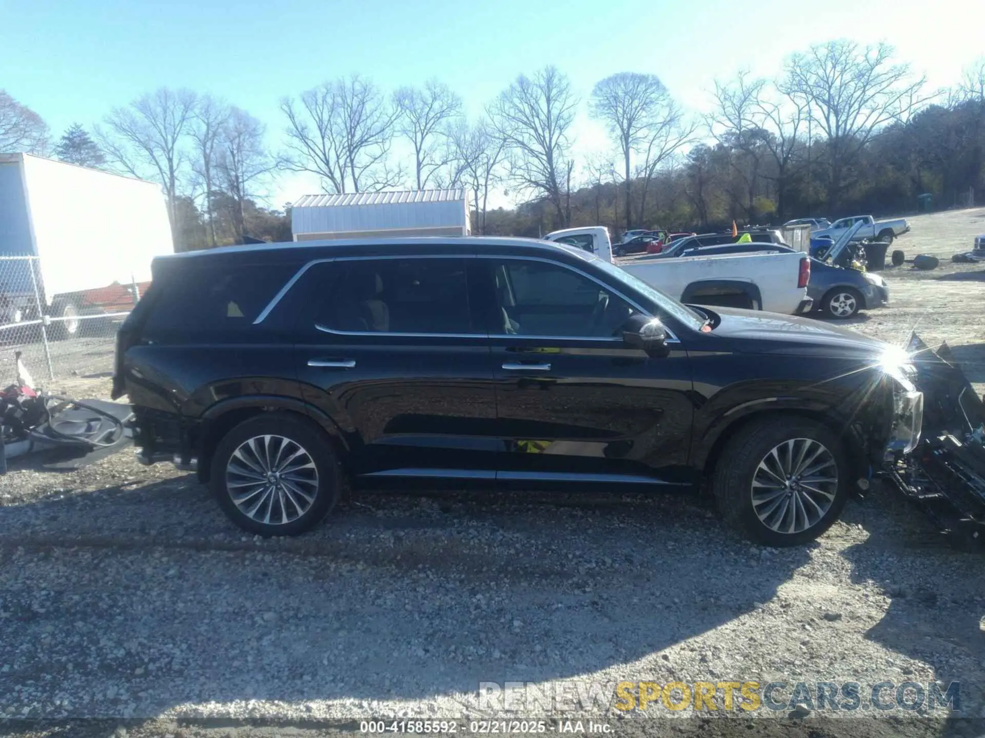 14 Photograph of a damaged car KM8R74GE8SU812181 HYUNDAI PALISADE 2025