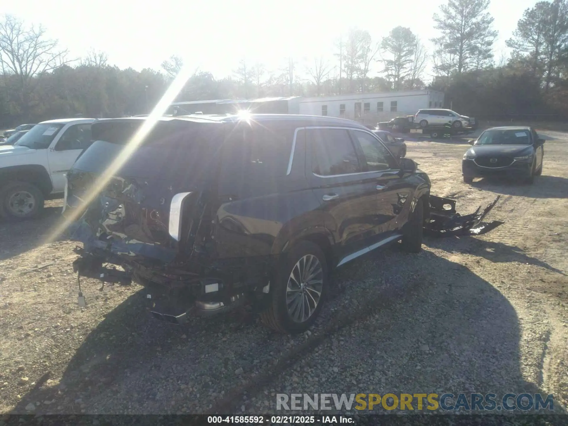 4 Photograph of a damaged car KM8R74GE8SU812181 HYUNDAI PALISADE 2025