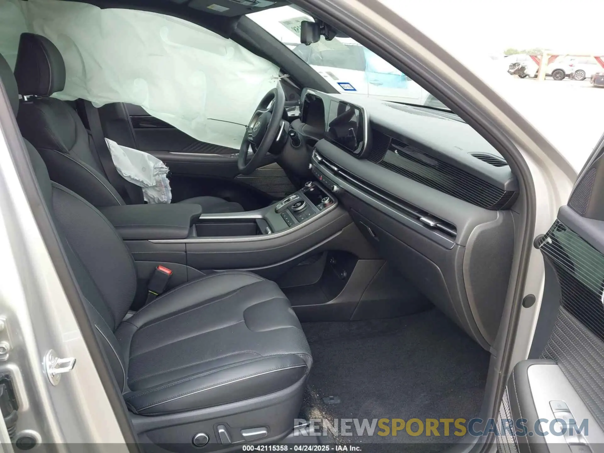 5 Photograph of a damaged car KM8R74GE9SU887116 HYUNDAI PALISADE 2025