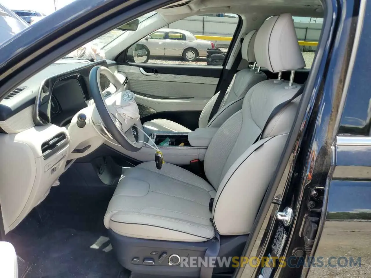 7 Photograph of a damaged car KM8R7DGE0SU818766 HYUNDAI PALISADE 2025