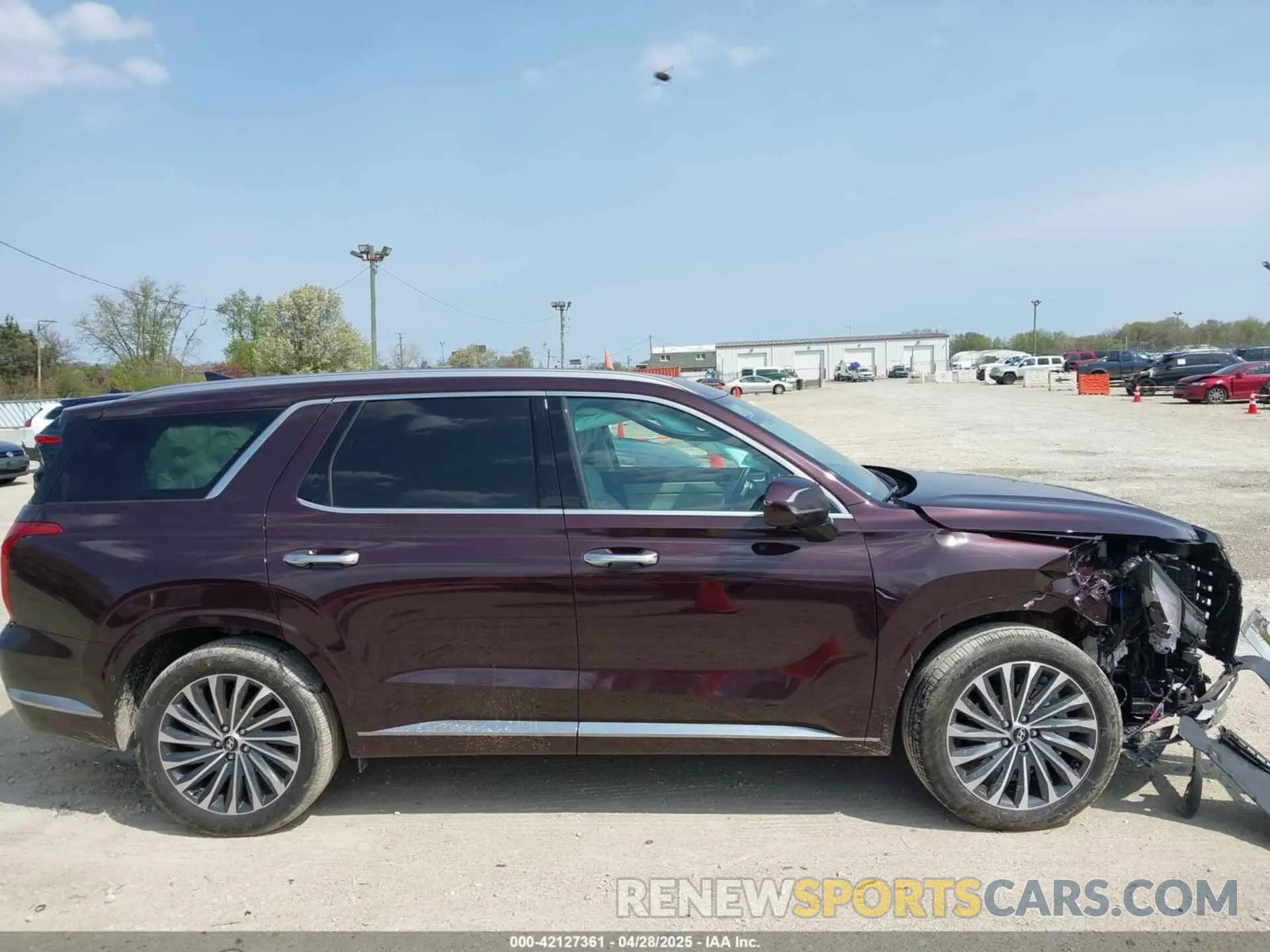 14 Photograph of a damaged car KM8R7DGE2SU828795 HYUNDAI PALISADE 2025