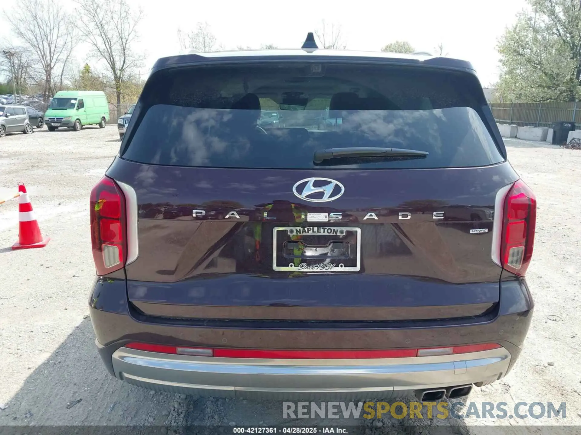 17 Photograph of a damaged car KM8R7DGE2SU828795 HYUNDAI PALISADE 2025