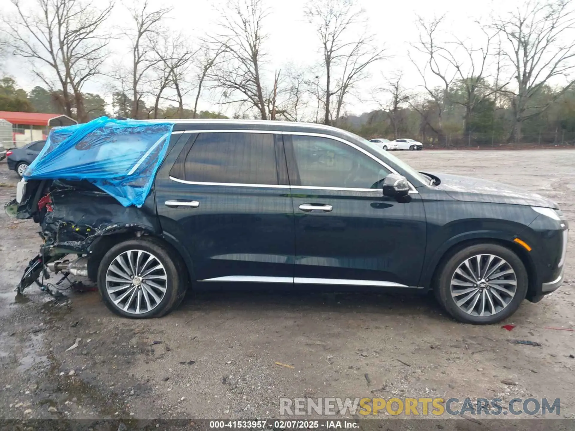 13 Photograph of a damaged car KM8R7DGE4SU808077 HYUNDAI PALISADE 2025