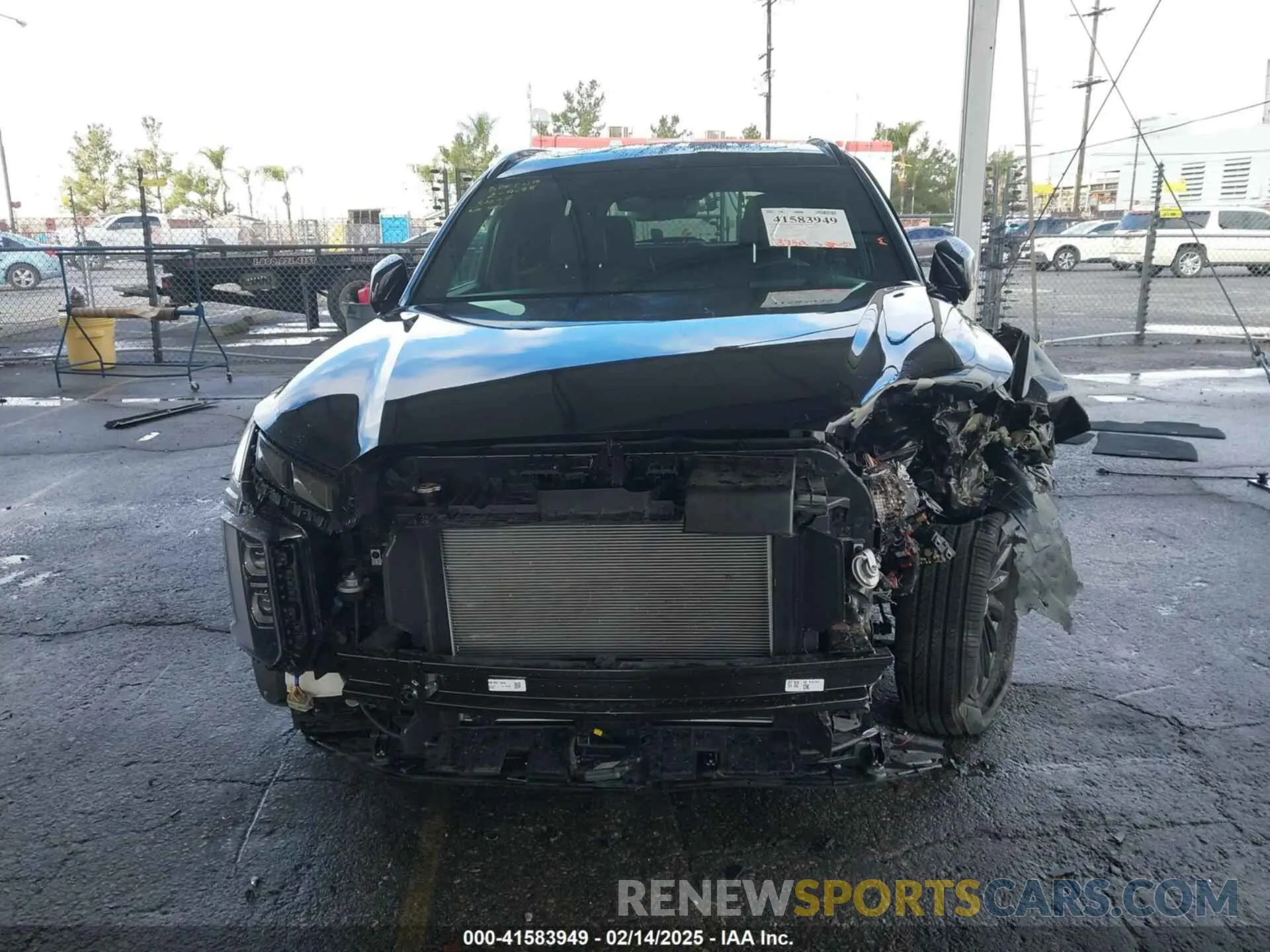 13 Photograph of a damaged car KM8R7DGE4SU810783 HYUNDAI PALISADE 2025