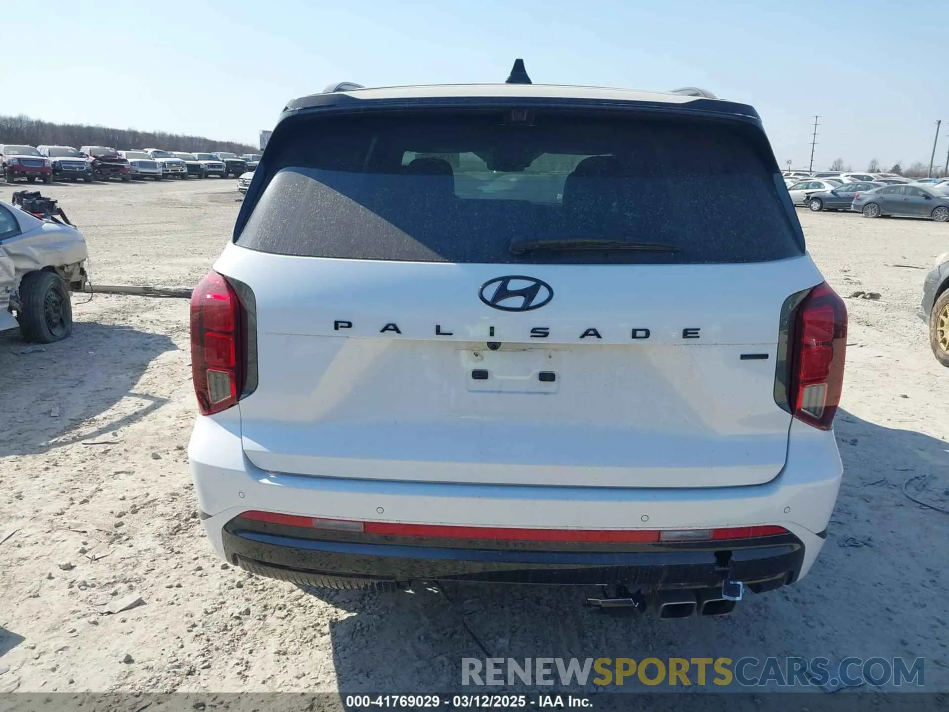 16 Photograph of a damaged car KM8R7DGE4SU814350 HYUNDAI PALISADE 2025