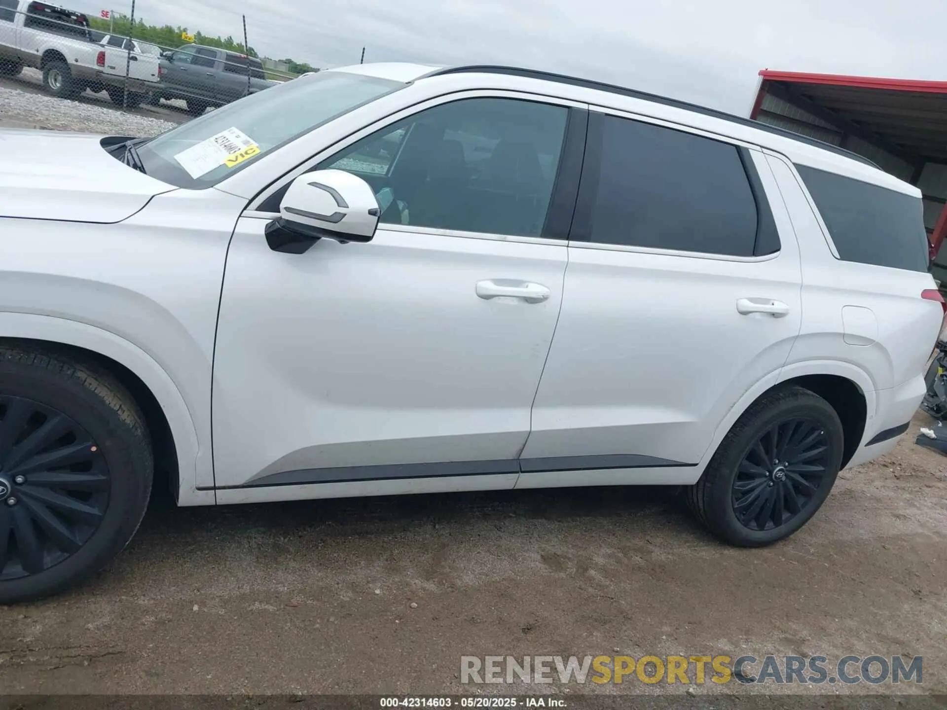 14 Photograph of a damaged car KM8R7DGE7SU873652 HYUNDAI PALISADE 2025