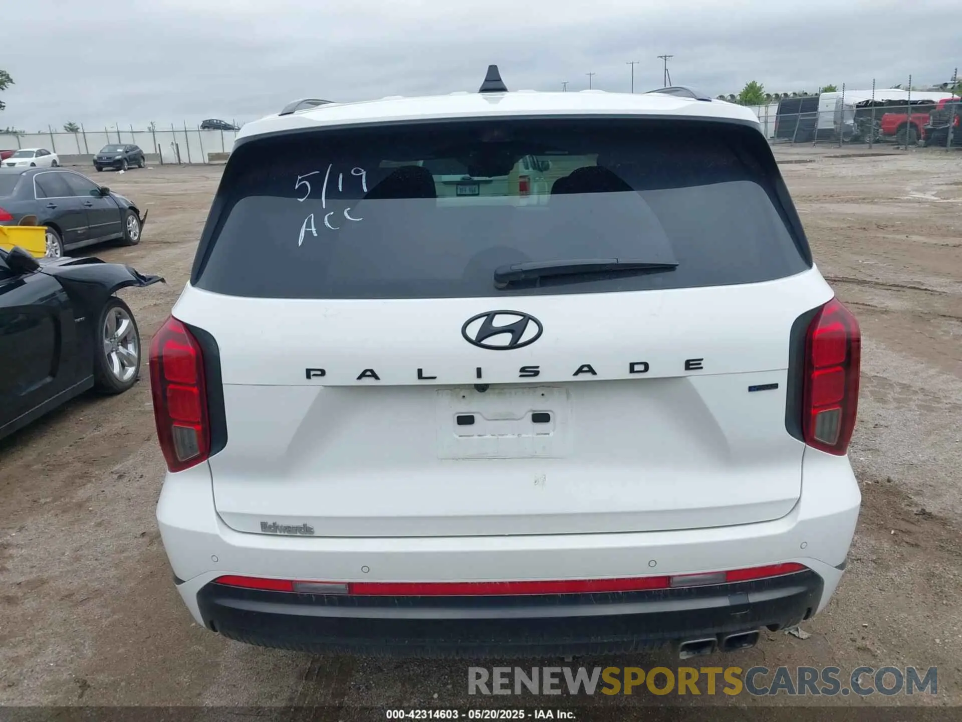 16 Photograph of a damaged car KM8R7DGE7SU873652 HYUNDAI PALISADE 2025