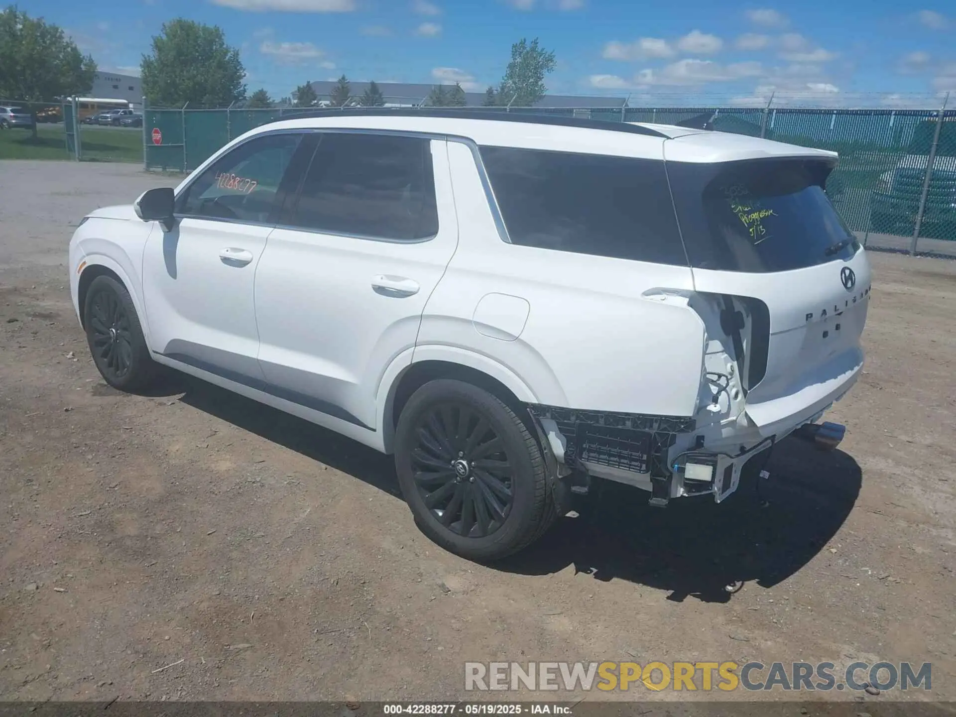 3 Photograph of a damaged car KM8R7DGE9SU813405 HYUNDAI PALISADE 2025