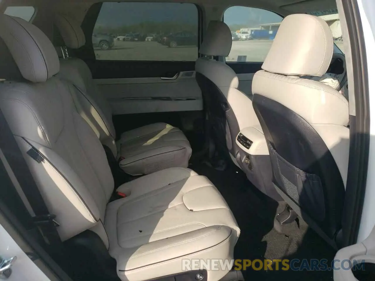 12 Photograph of a damaged car KM8R7DGEXSU820850 HYUNDAI PALISADE 2025