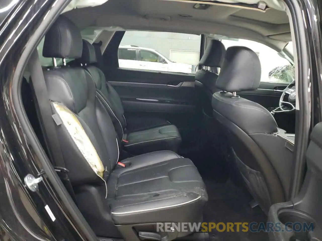11 Photograph of a damaged car KM8R34GE3RU669484 HYUNDAI PALISADE X 2024
