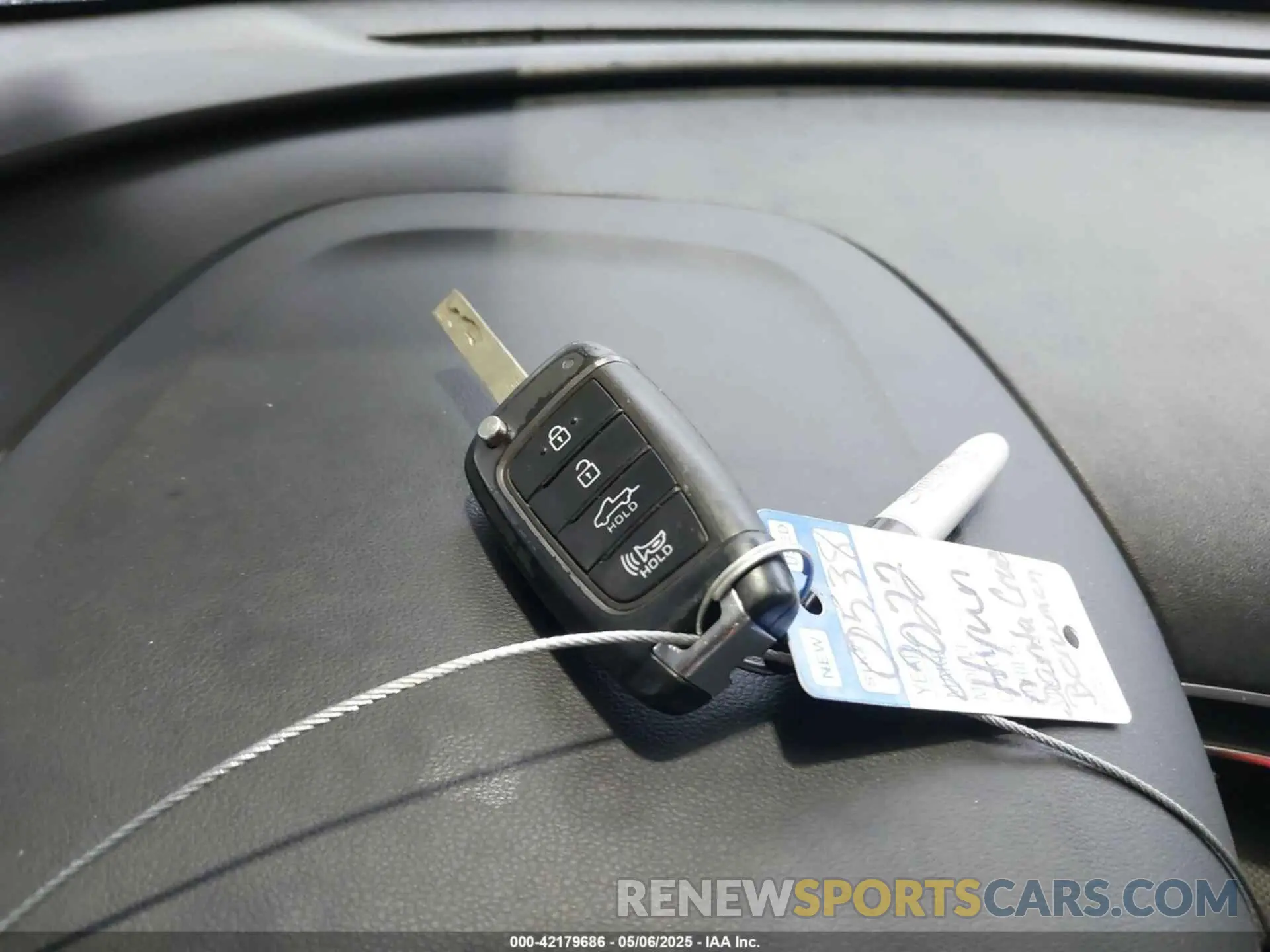 11 Photograph of a damaged car 5NTJADAE9NH028880 HYUNDAI SANTA CRUZ 2022