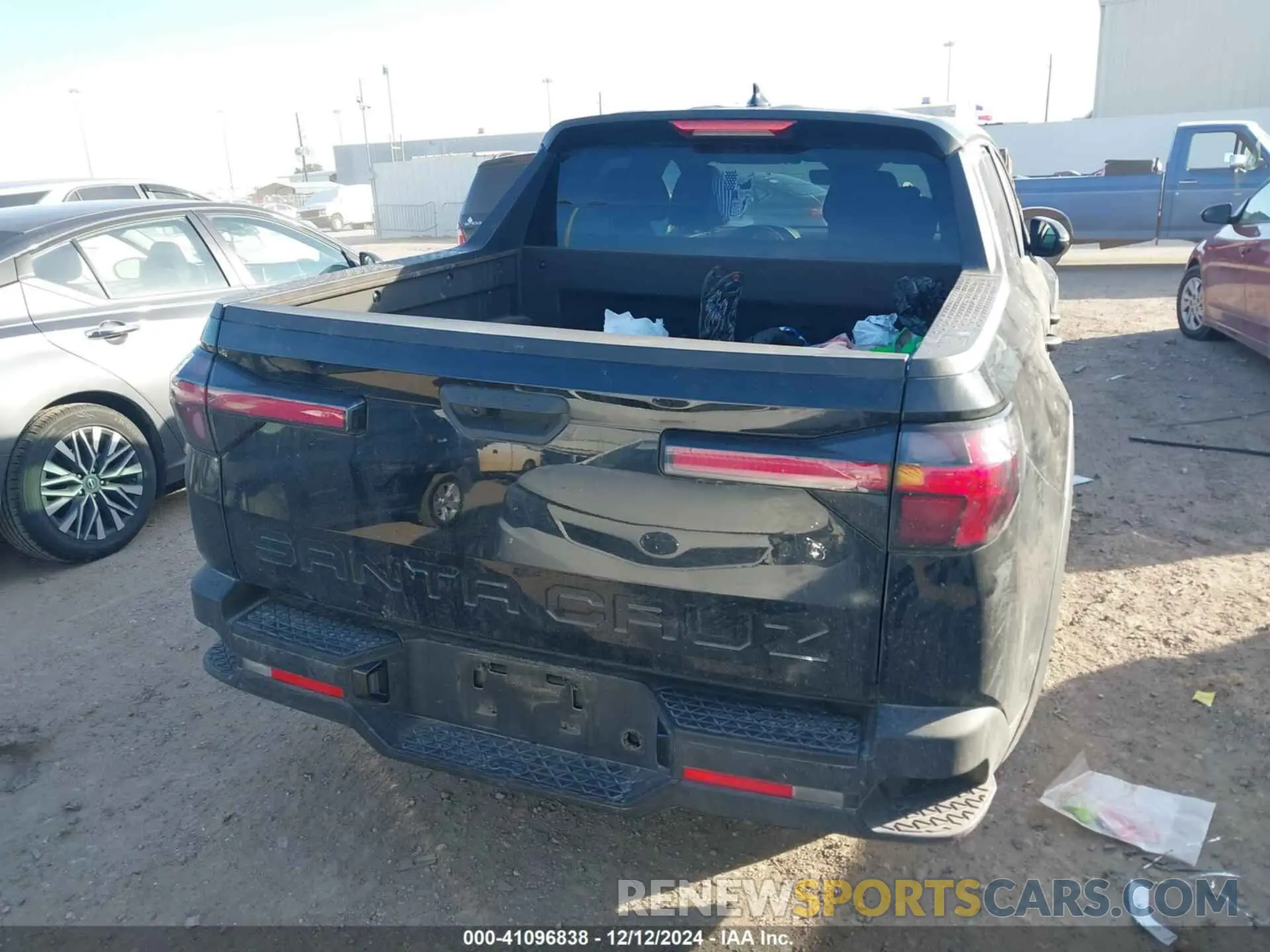 17 Photograph of a damaged car 5NTJB4AE1NH031365 HYUNDAI SANTA CRUZ 2022