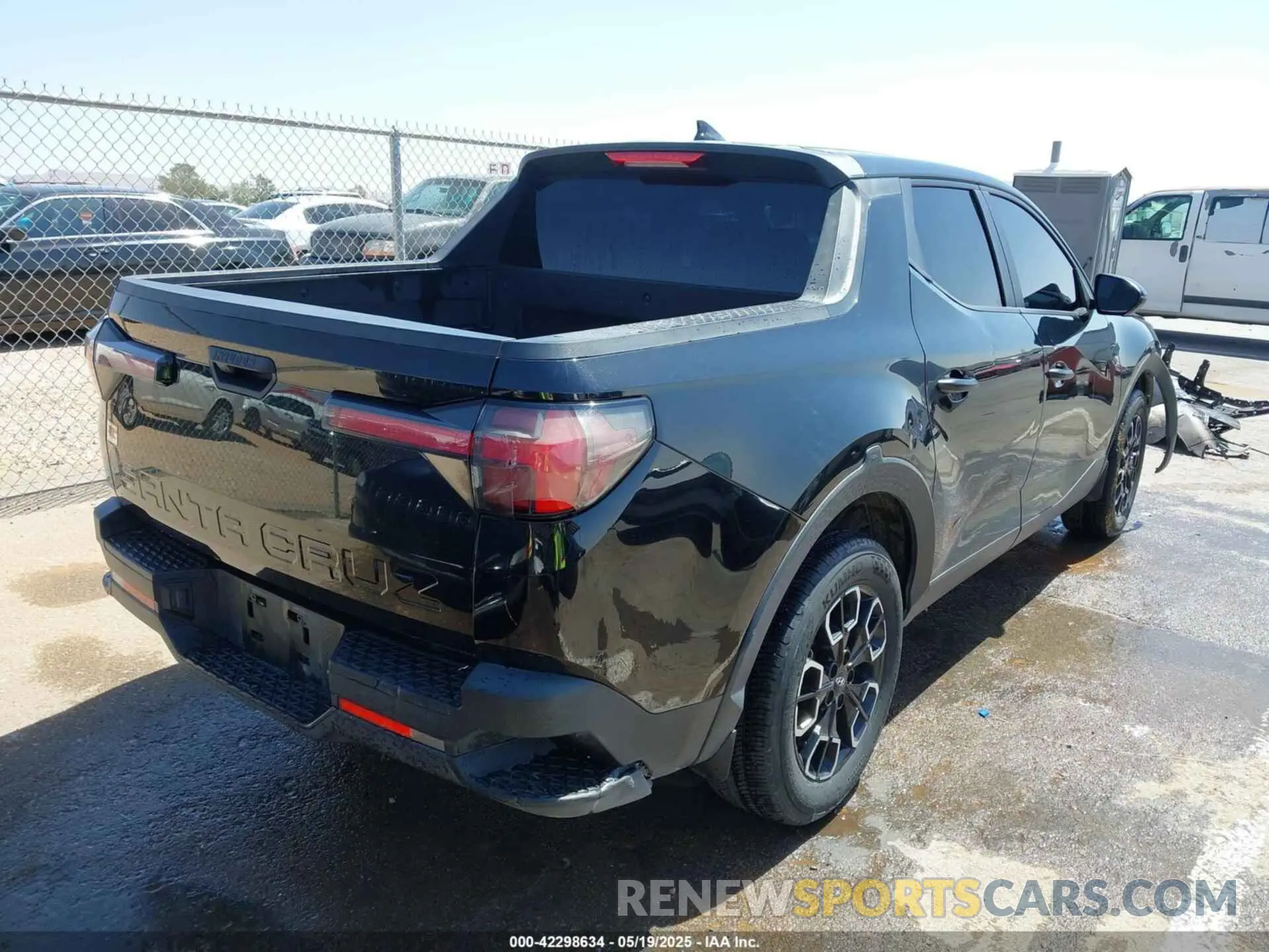 4 Photograph of a damaged car 5NTJB4AE9NH012160 HYUNDAI SANTA CRUZ 2022