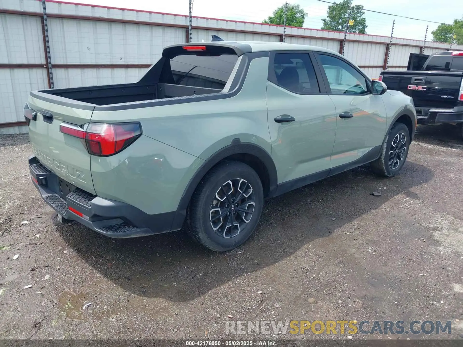 4 Photograph of a damaged car 5NTJB4AEXNH034989 HYUNDAI SANTA CRUZ 2022