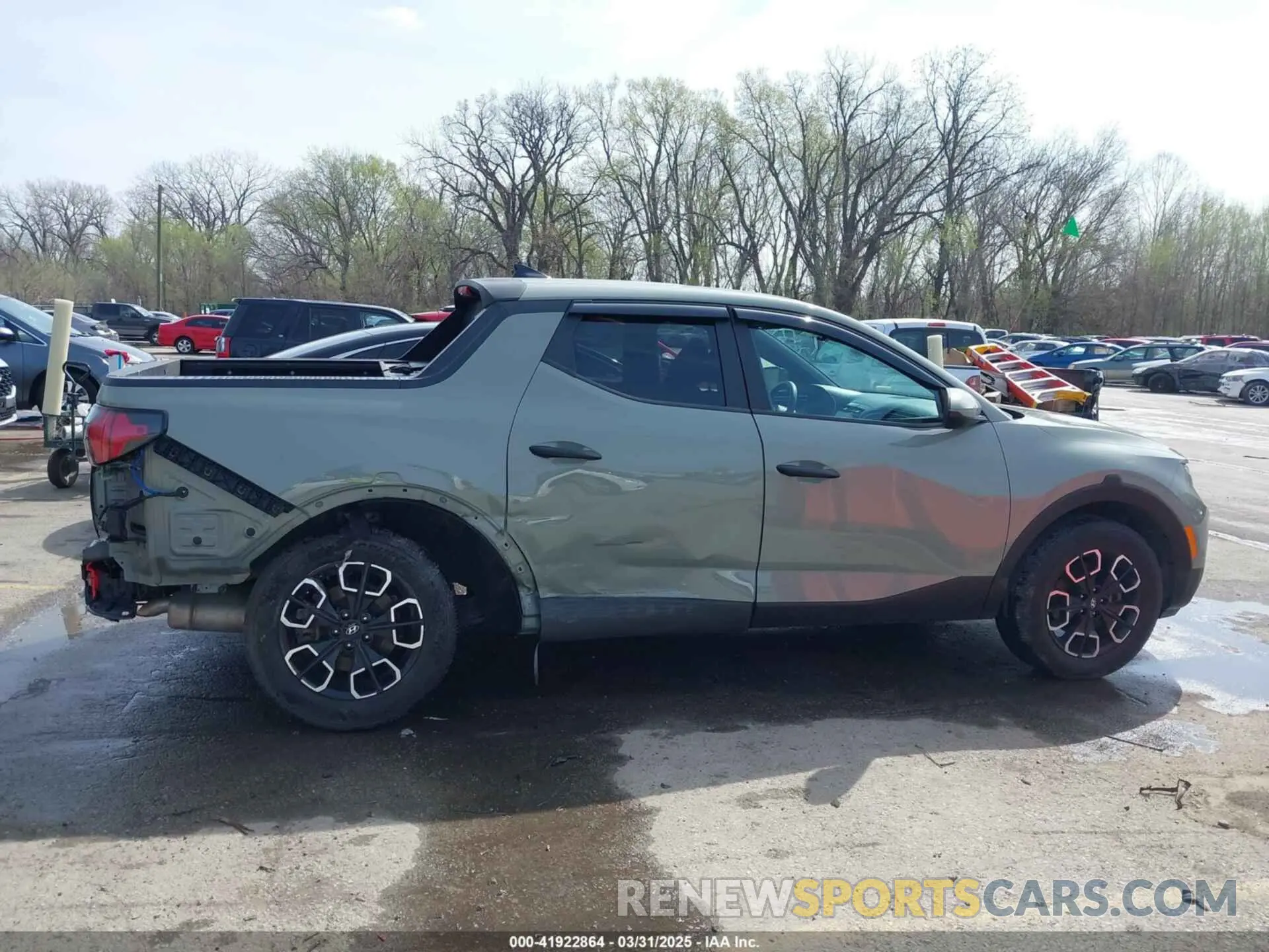 14 Photograph of a damaged car 5NTJBDAE0NH028571 HYUNDAI SANTA CRUZ 2022