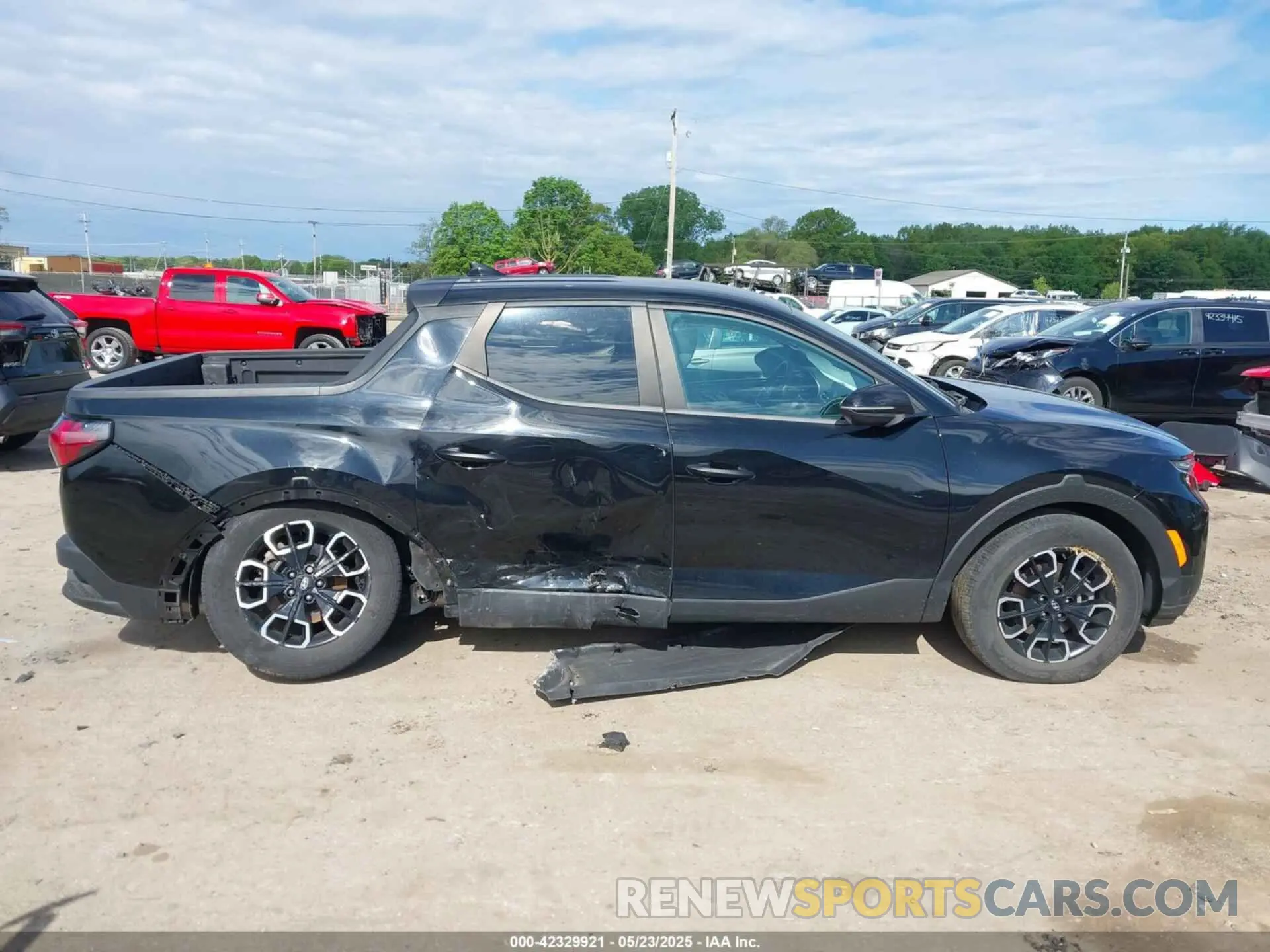 13 Photograph of a damaged car 5NTJBDAE2NH000464 HYUNDAI SANTA CRUZ 2022