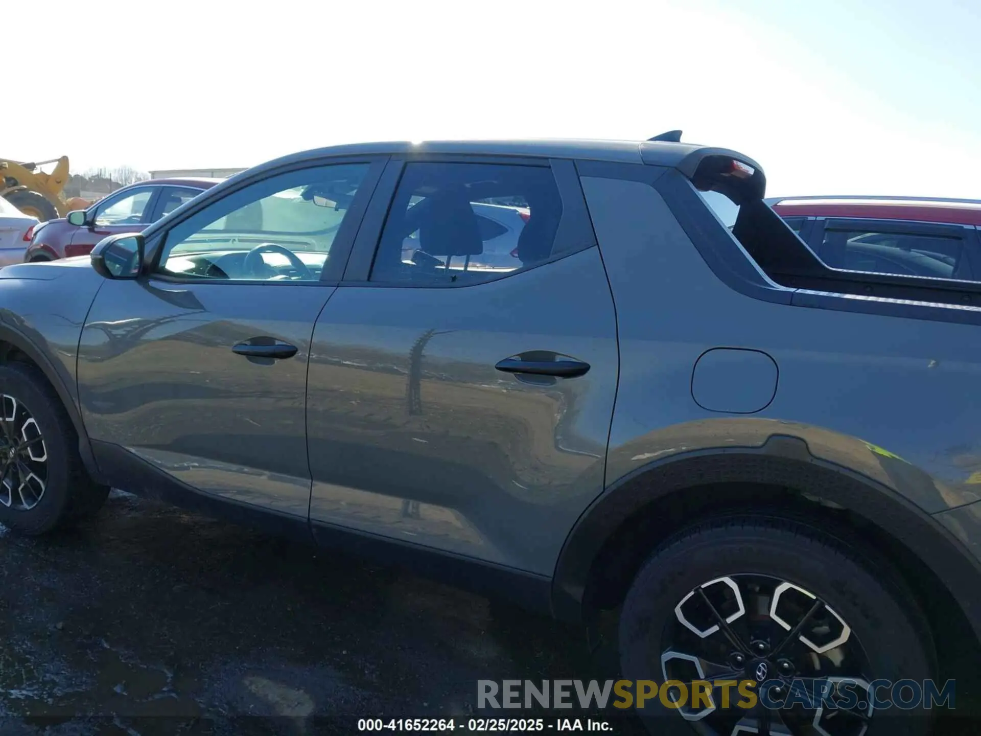 14 Photograph of a damaged car 5NTJBDAE9NH033090 HYUNDAI SANTA CRUZ 2022